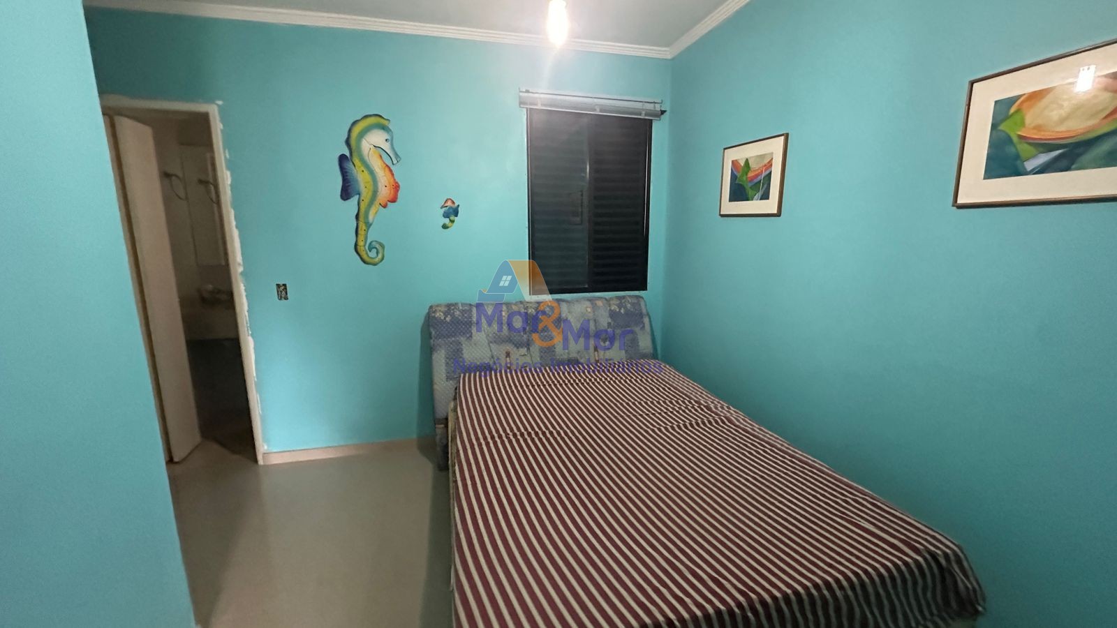 Apartamento na Praia das Pitangueiras, Guarujá - SP