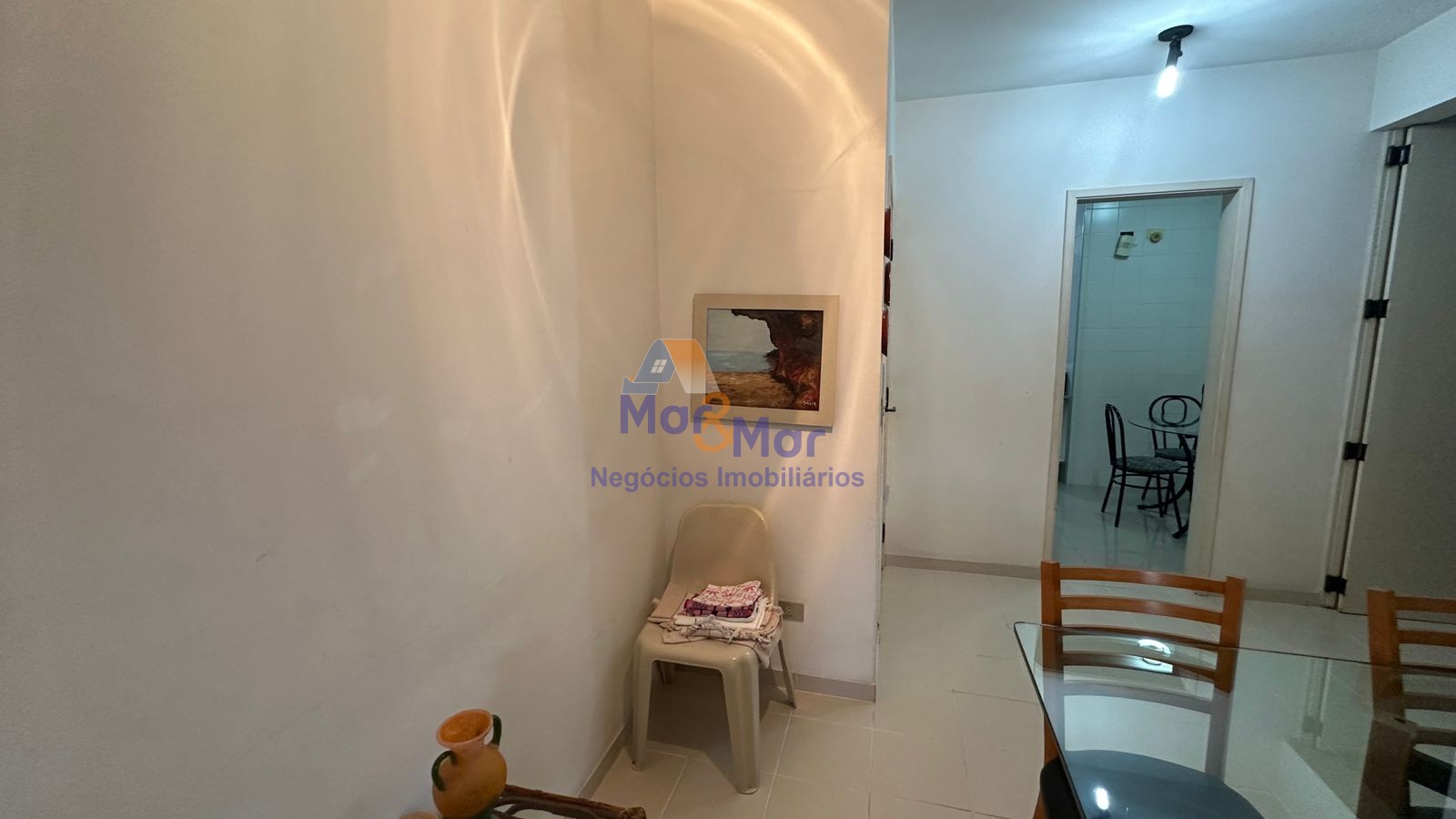 Apartamento na Praia das Pitangueiras, Guarujá - SP