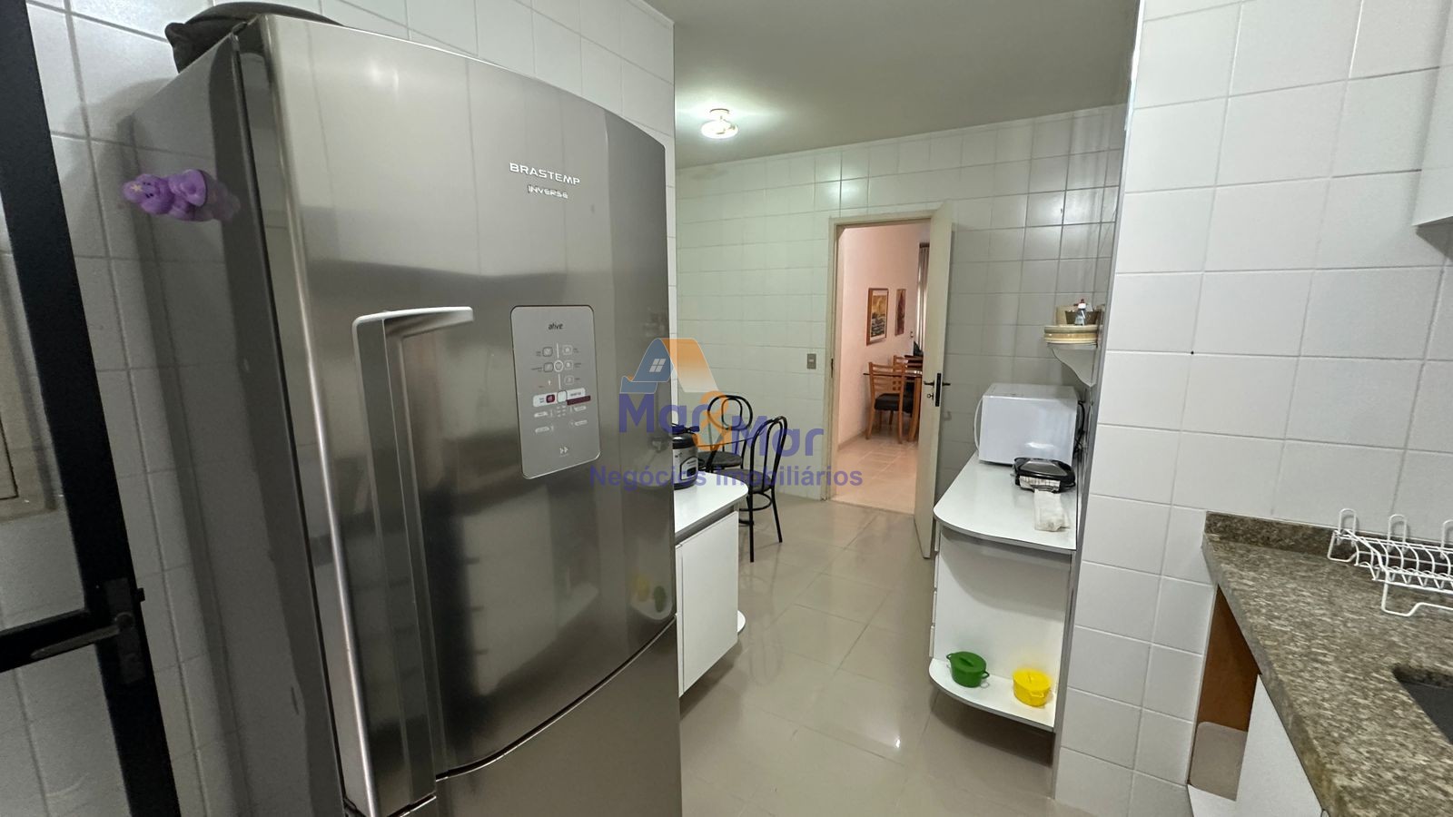 Apartamento na Praia das Pitangueiras, Guarujá - SP