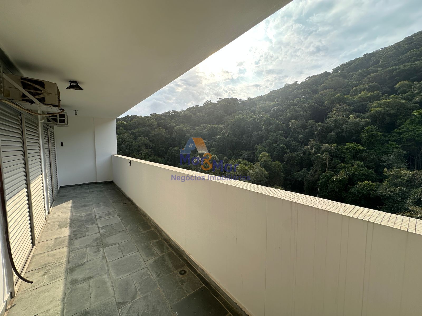 Cobertura na Praia das Pitangueiras, Guarujá - SP