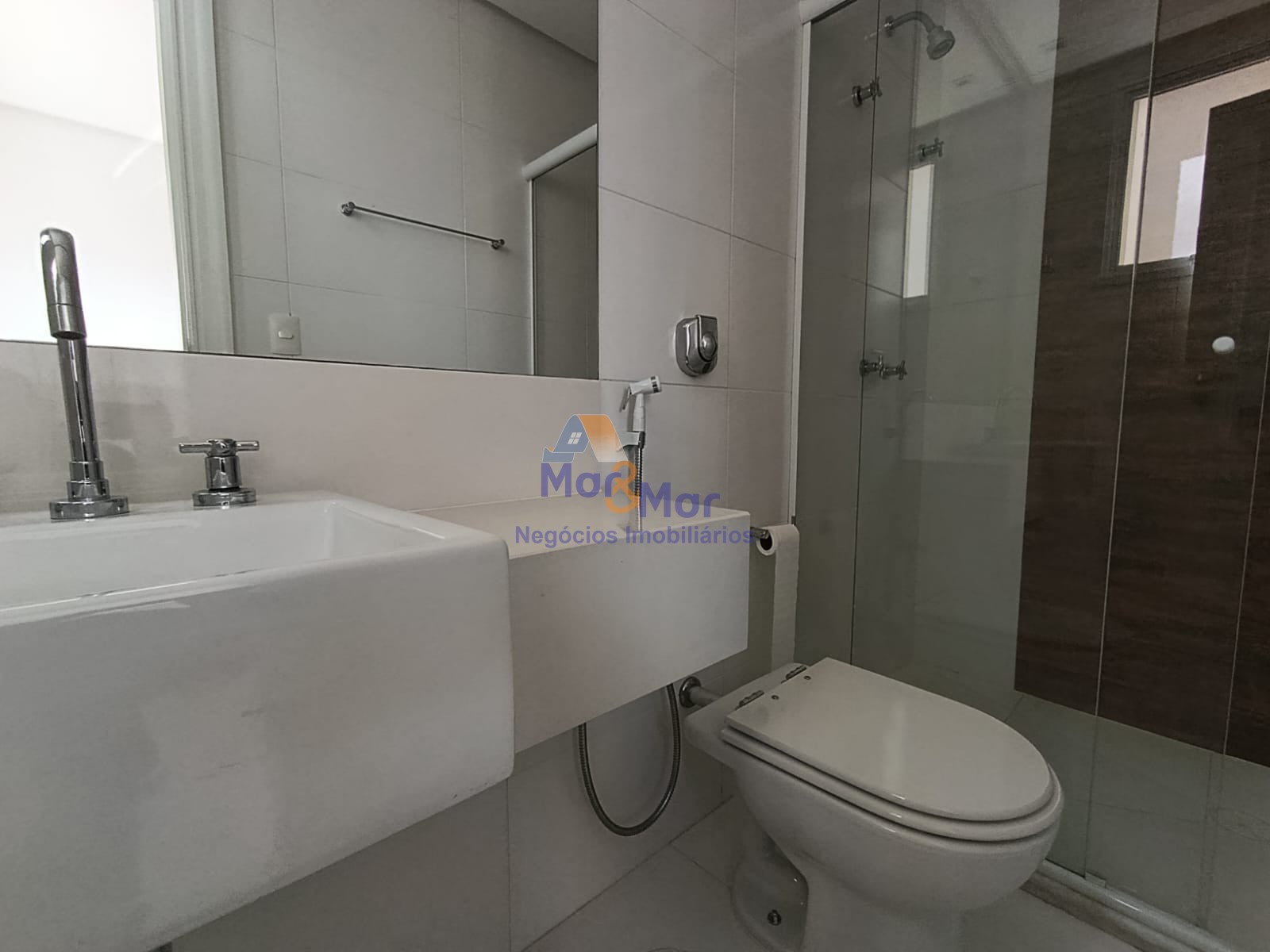 Apartamento na Praia da Enseada, Guarujá - SP
