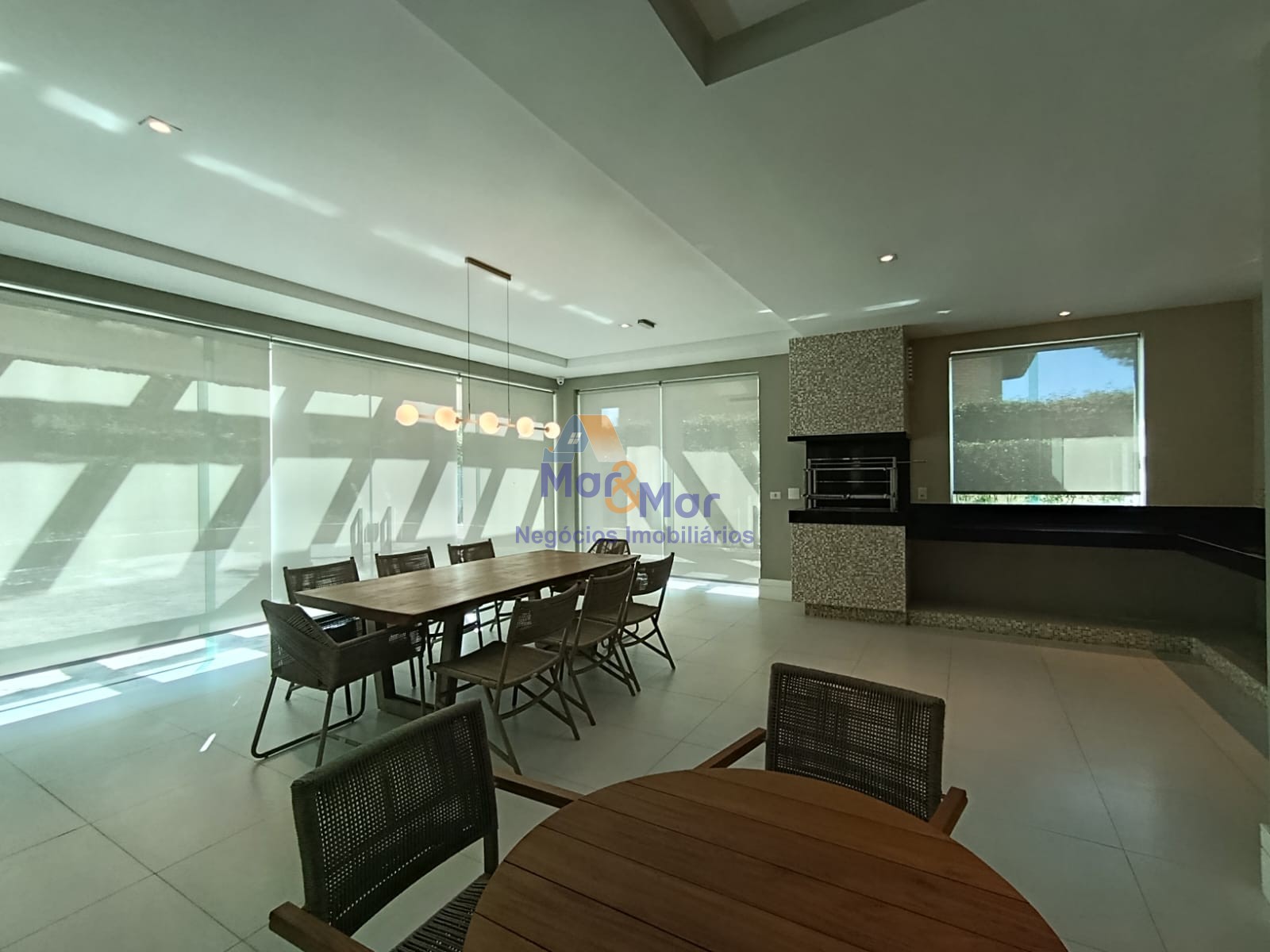 Apartamento na Praia da Enseada, Guarujá - SP