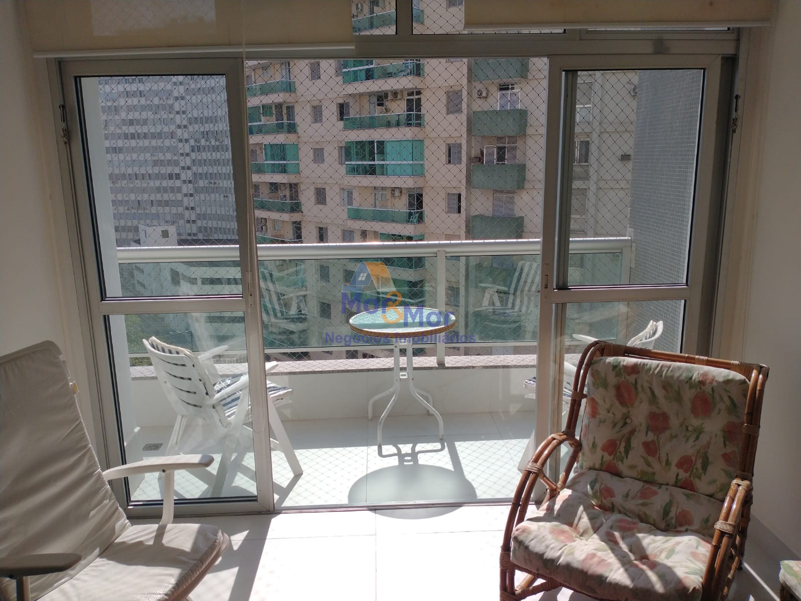 Apartamento Frente ao Mar nas Pitangueiras, Guarujá - SP