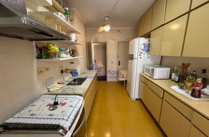 Apartamento na Praia das Pitangueiras, Guarujá - SP