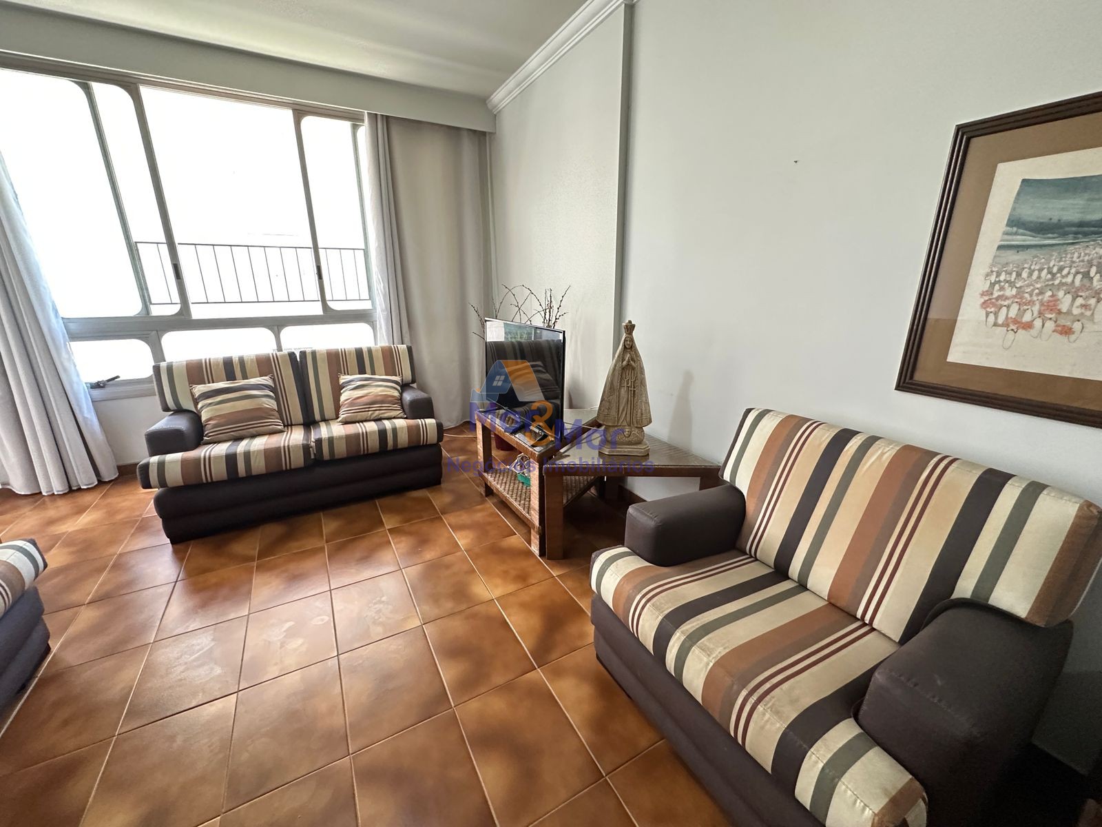 Apartamento na Praia das Pitangueiras, Guarujá - SP