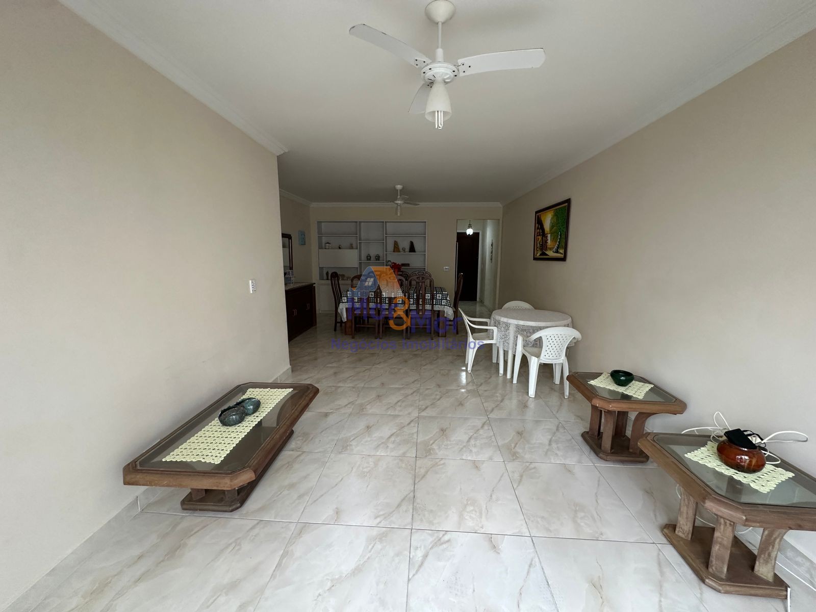 Apartamento na Praia das Pitangueiras, Guarujá - SP