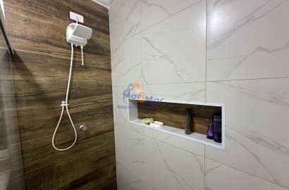 Apartamento na Praia das Pitangueiras, Guarujá - SP
