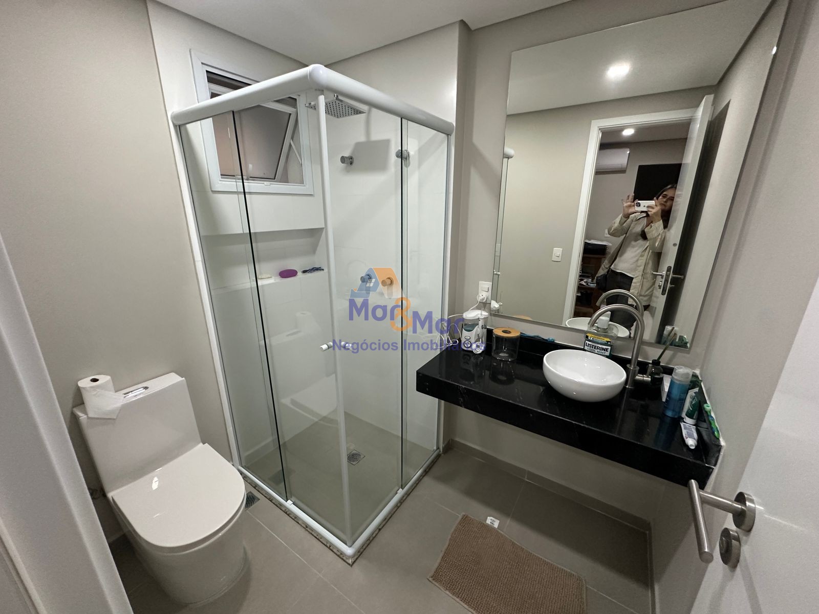 Apartamento na Praia das Pitangueiras, Guarujá - SP