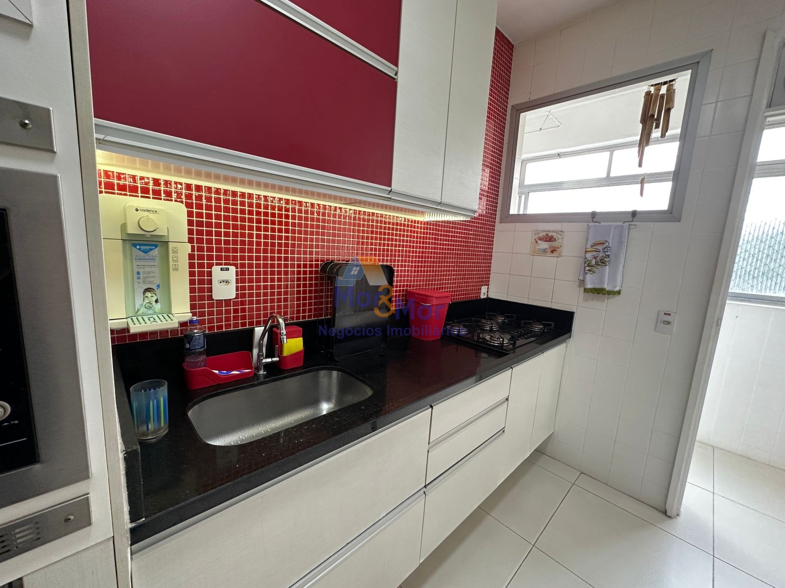 Apartamento na Praia das Pitangueiras, Guarujá - SP