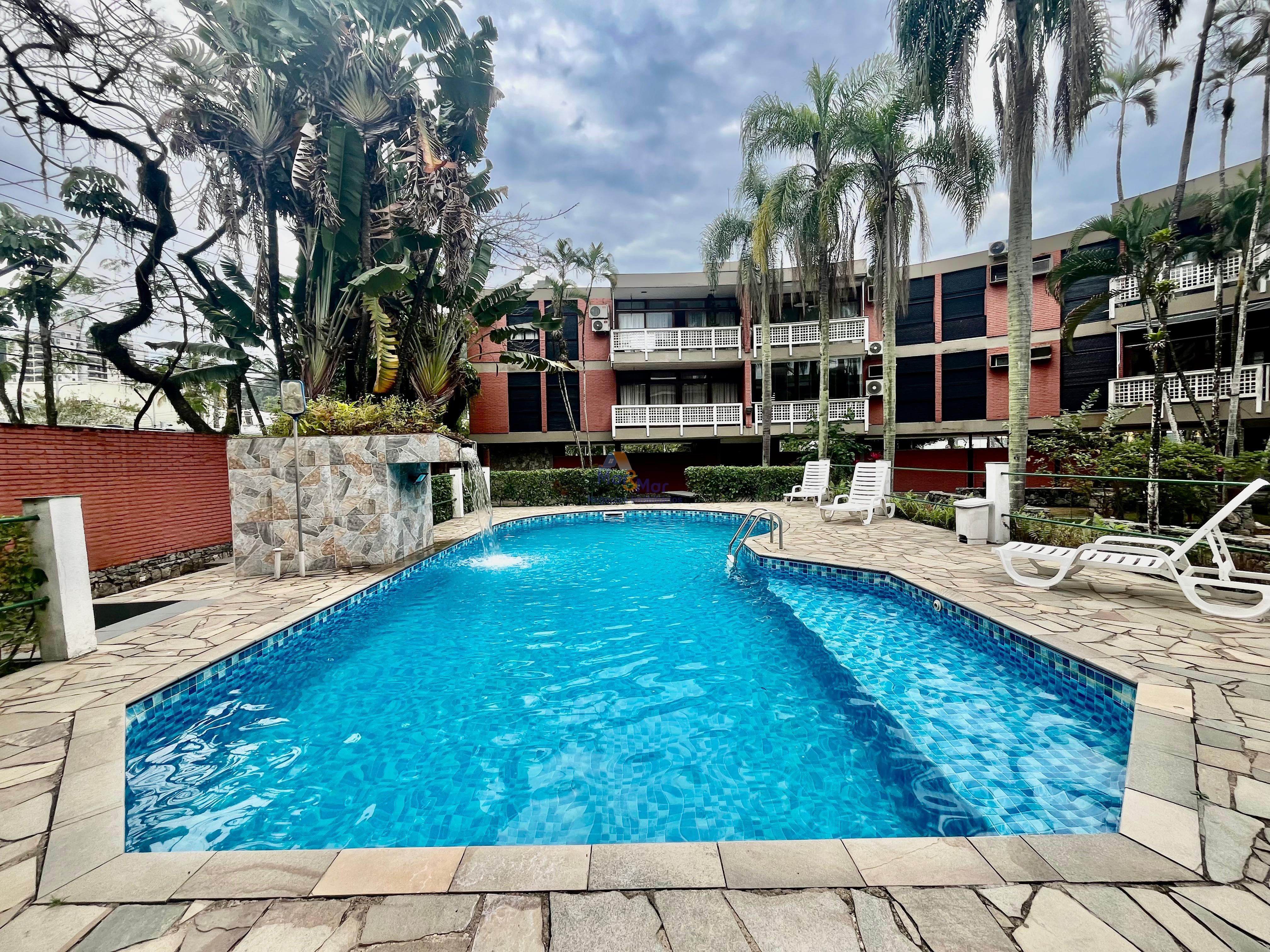 Apartamento na Praia da Enseada, Guarujá - SP