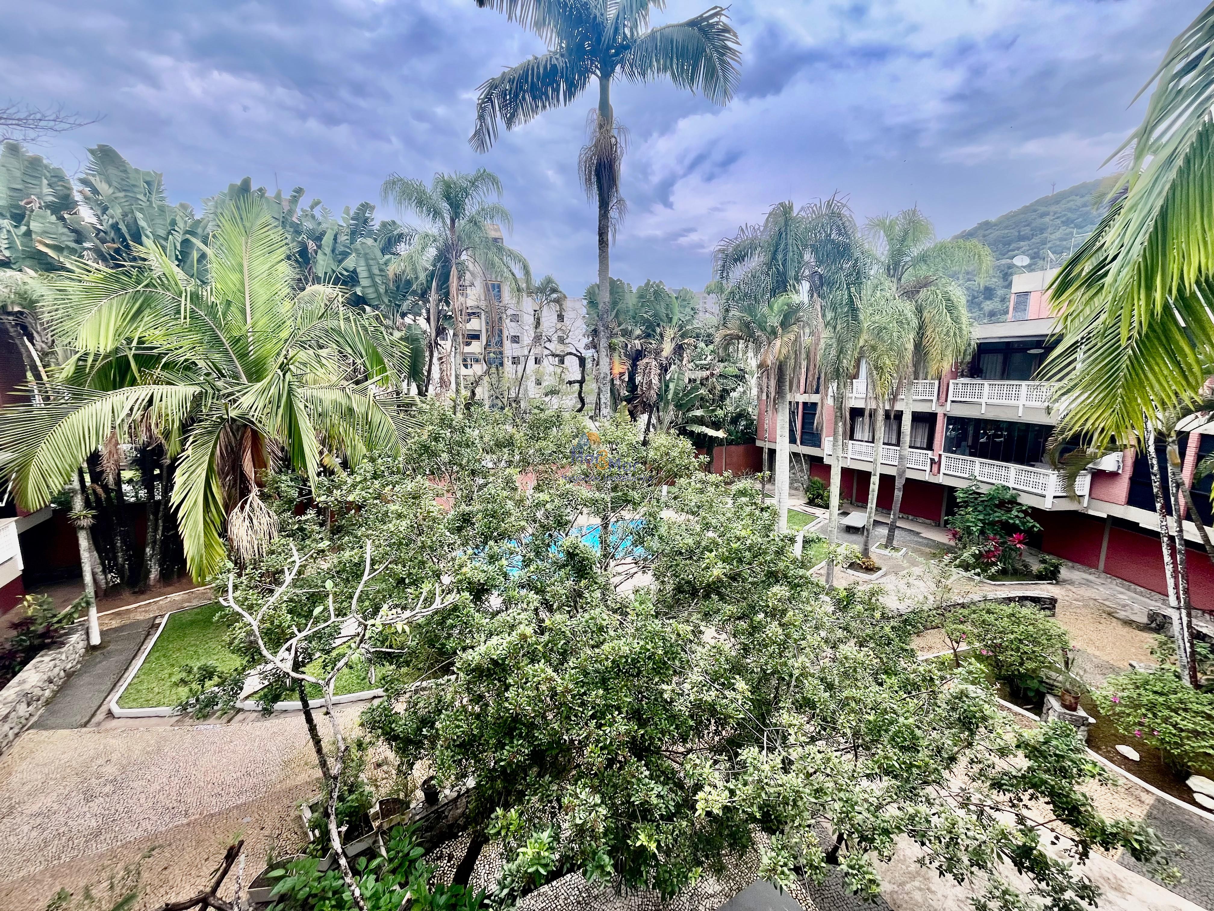 Apartamento na Praia da Enseada, Guarujá - SP