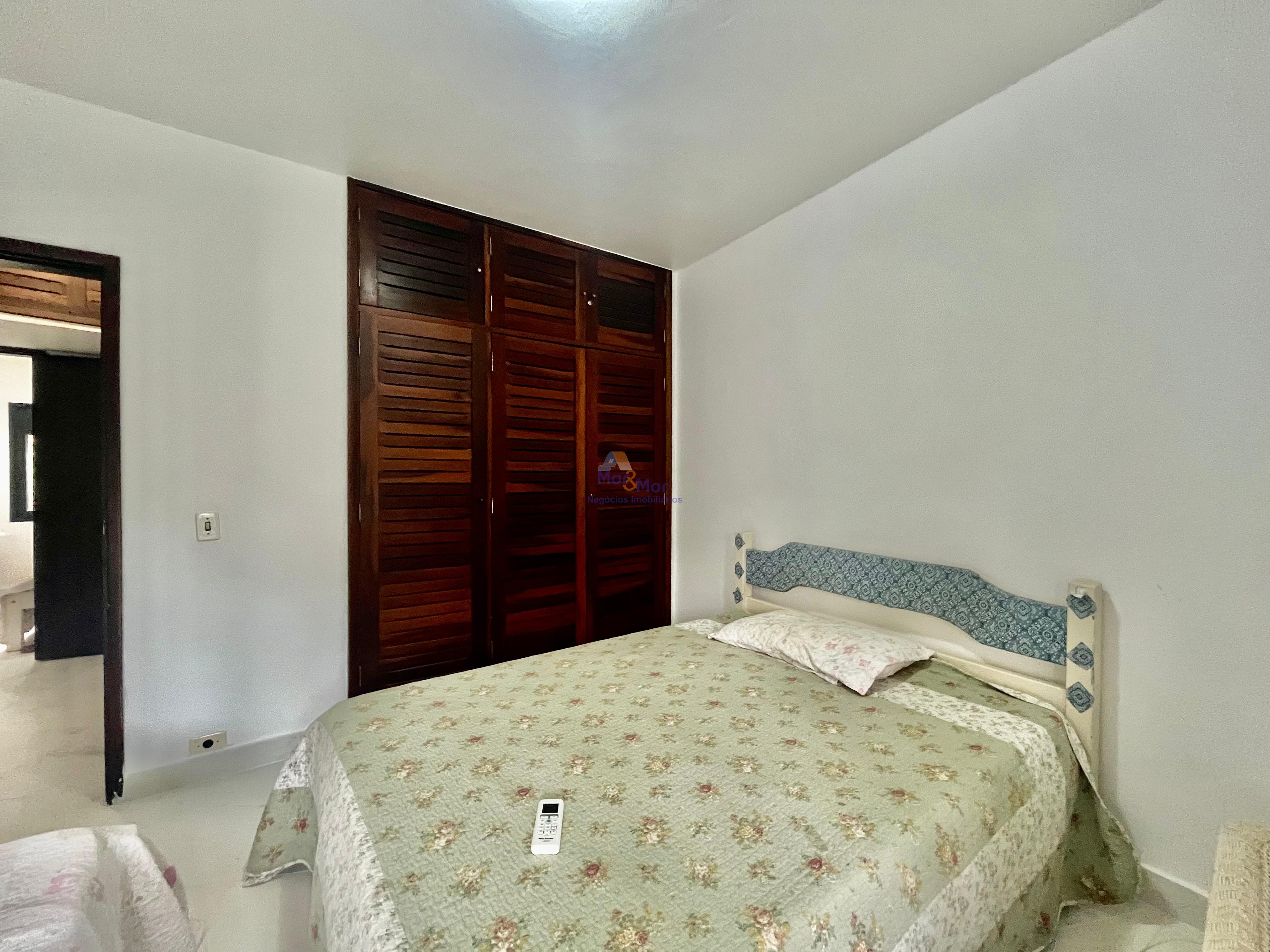 Apartamento na Praia da Enseada, Guarujá - SP