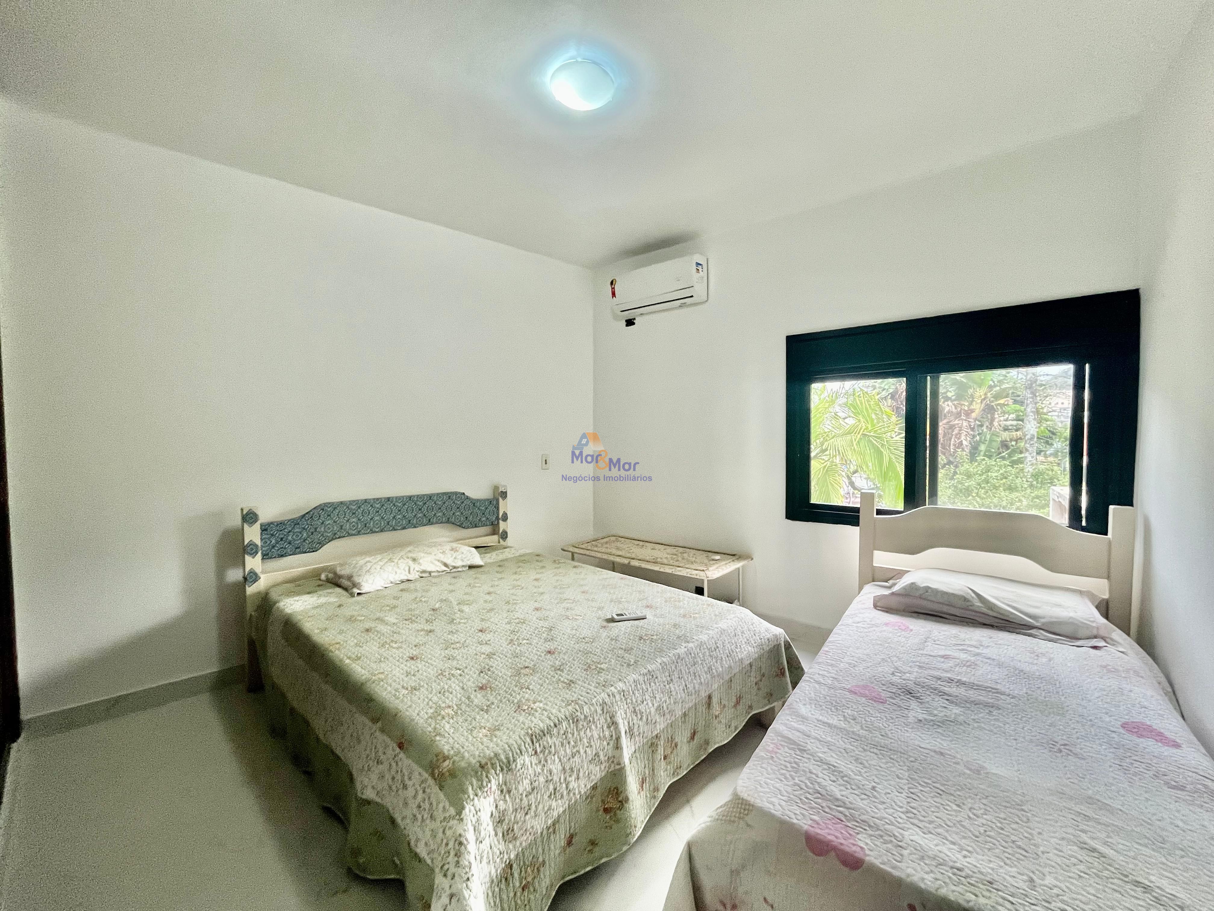 Apartamento na Praia da Enseada, Guarujá - SP