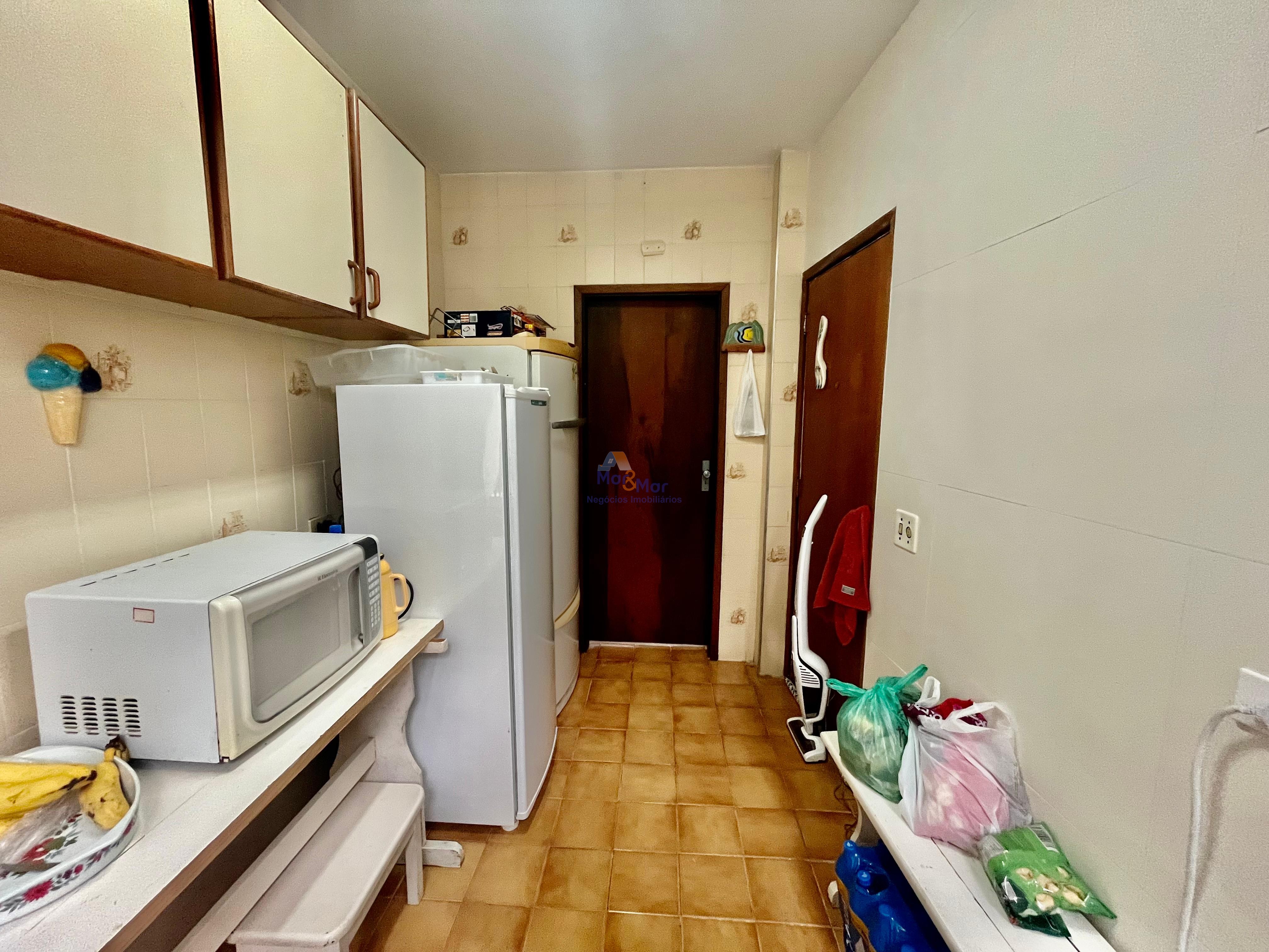 Apartamento na Praia da Enseada, Guarujá - SP