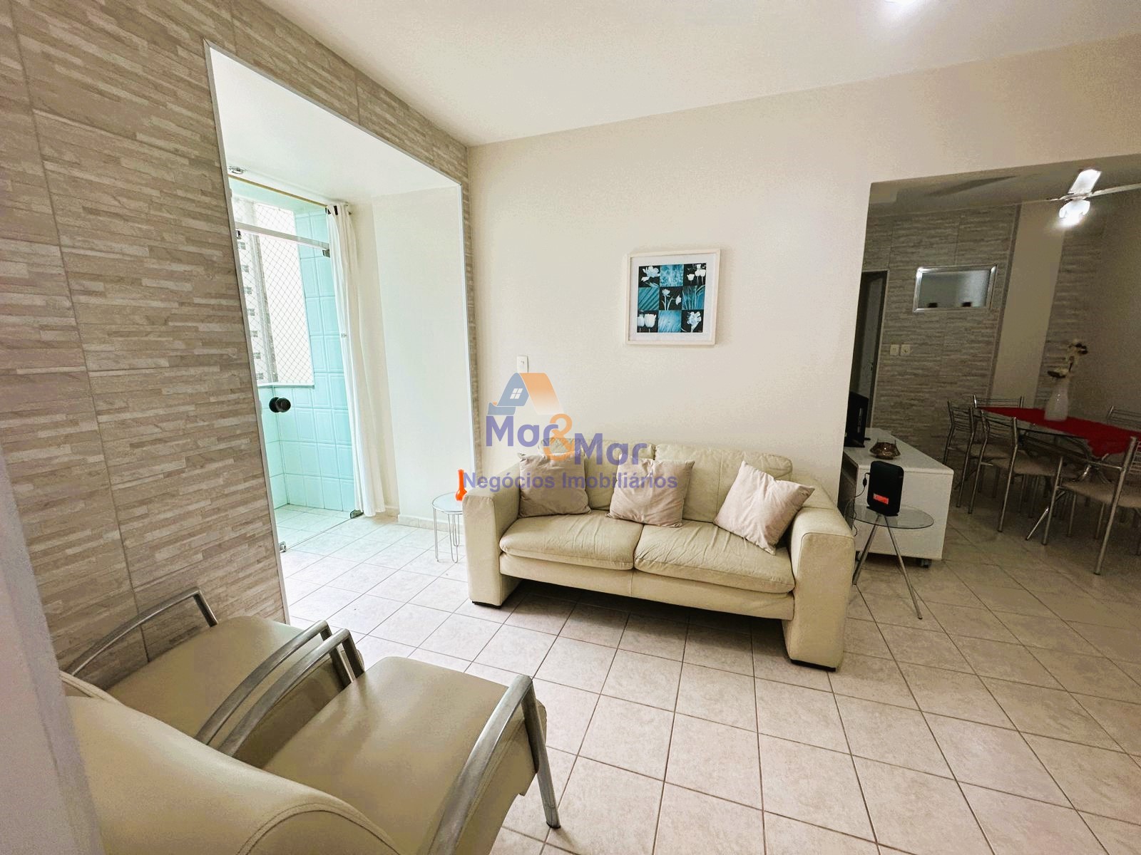 Apartamento na Praia das Pitangueiras, Guarujá - SP