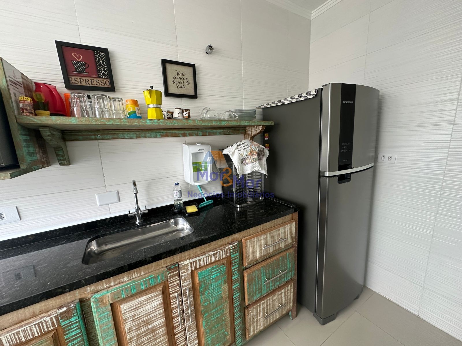 Apartamento na Praia das Pitangueiras, Guarujá - SP