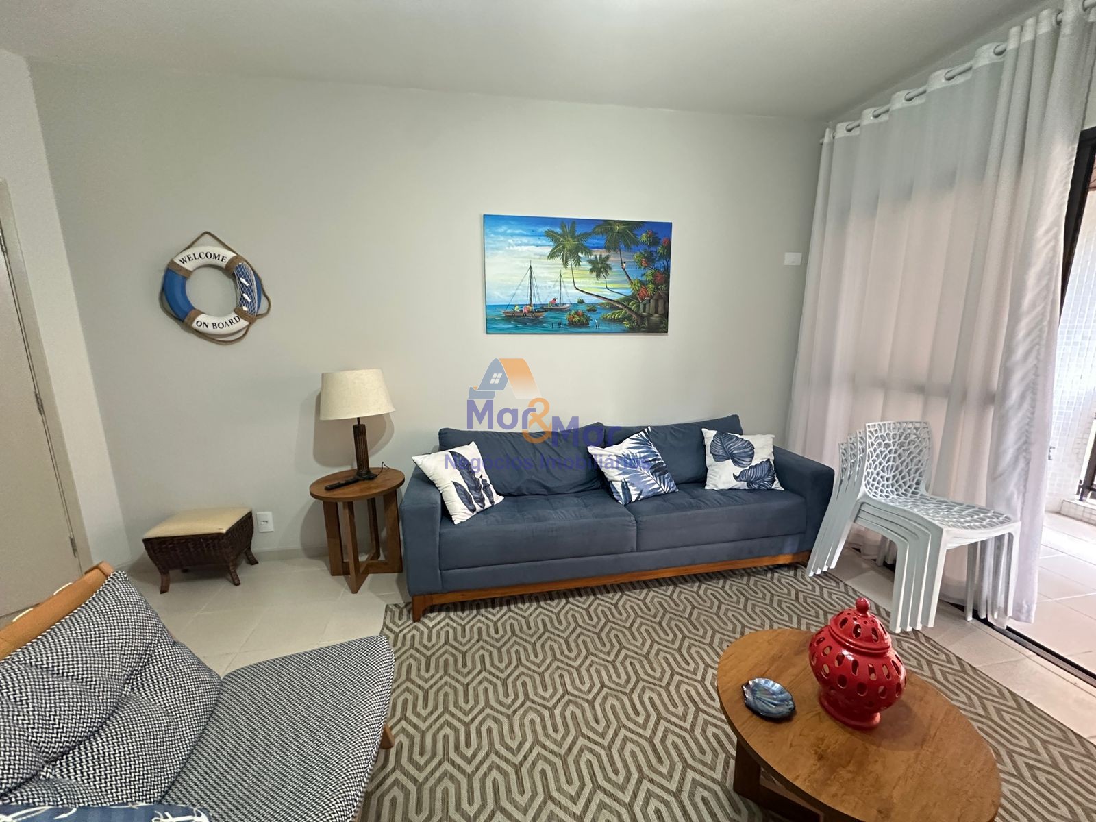 Apartamento na Praia das Pitangueiras, Guarujá - SP
