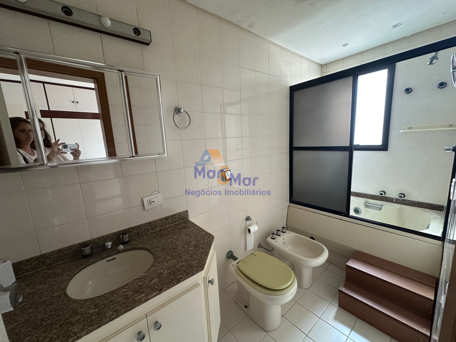 Apartamento-2-dormitorios-Pitangueiras