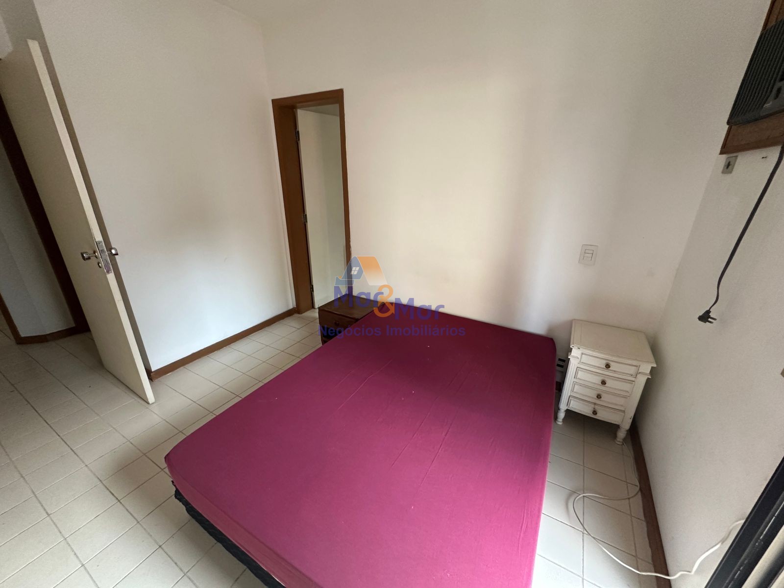 Apartamento-2-dormitorios-Pitangueiras