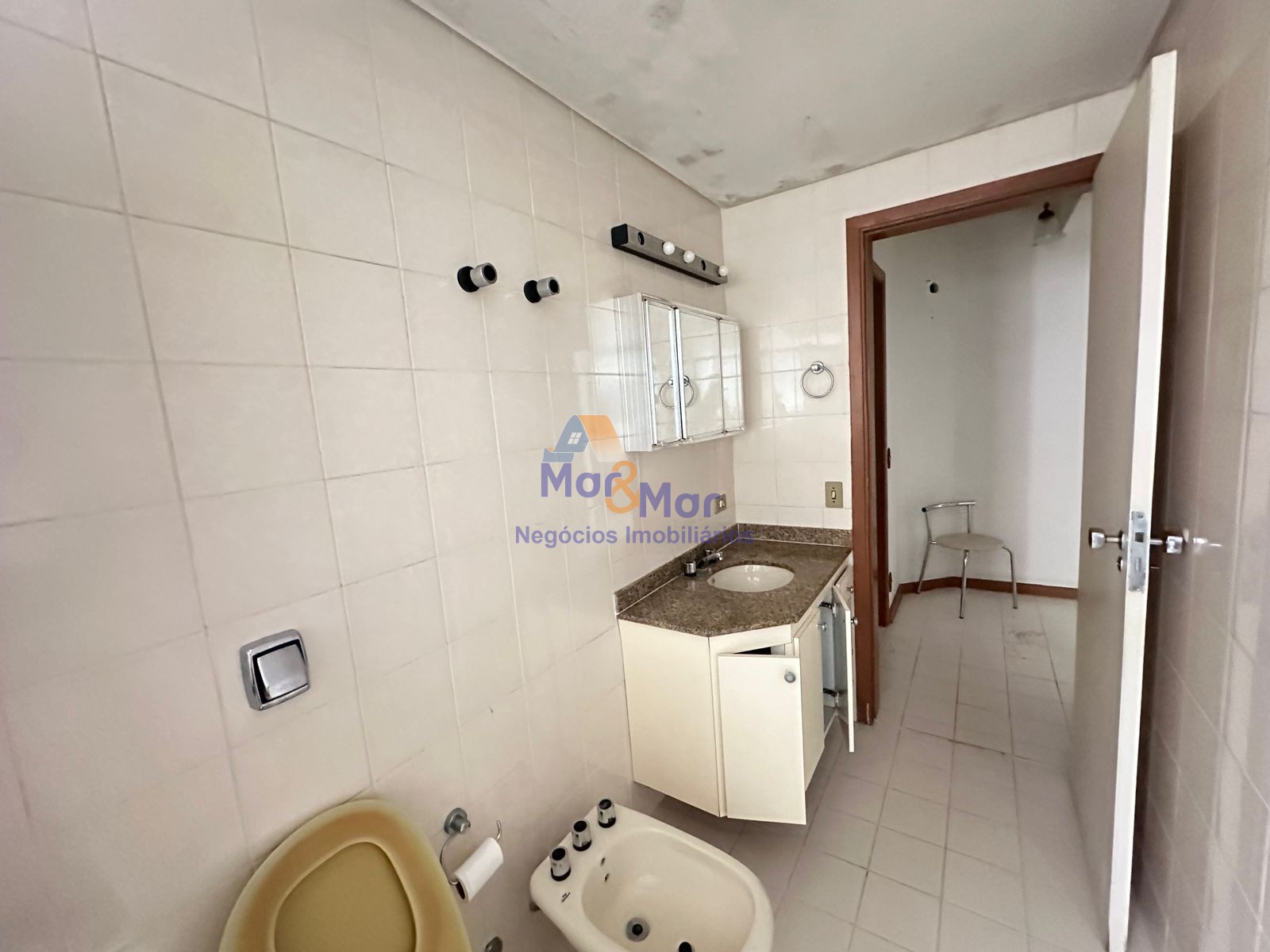Apartamento-2-dormitorios-Pitangueiras