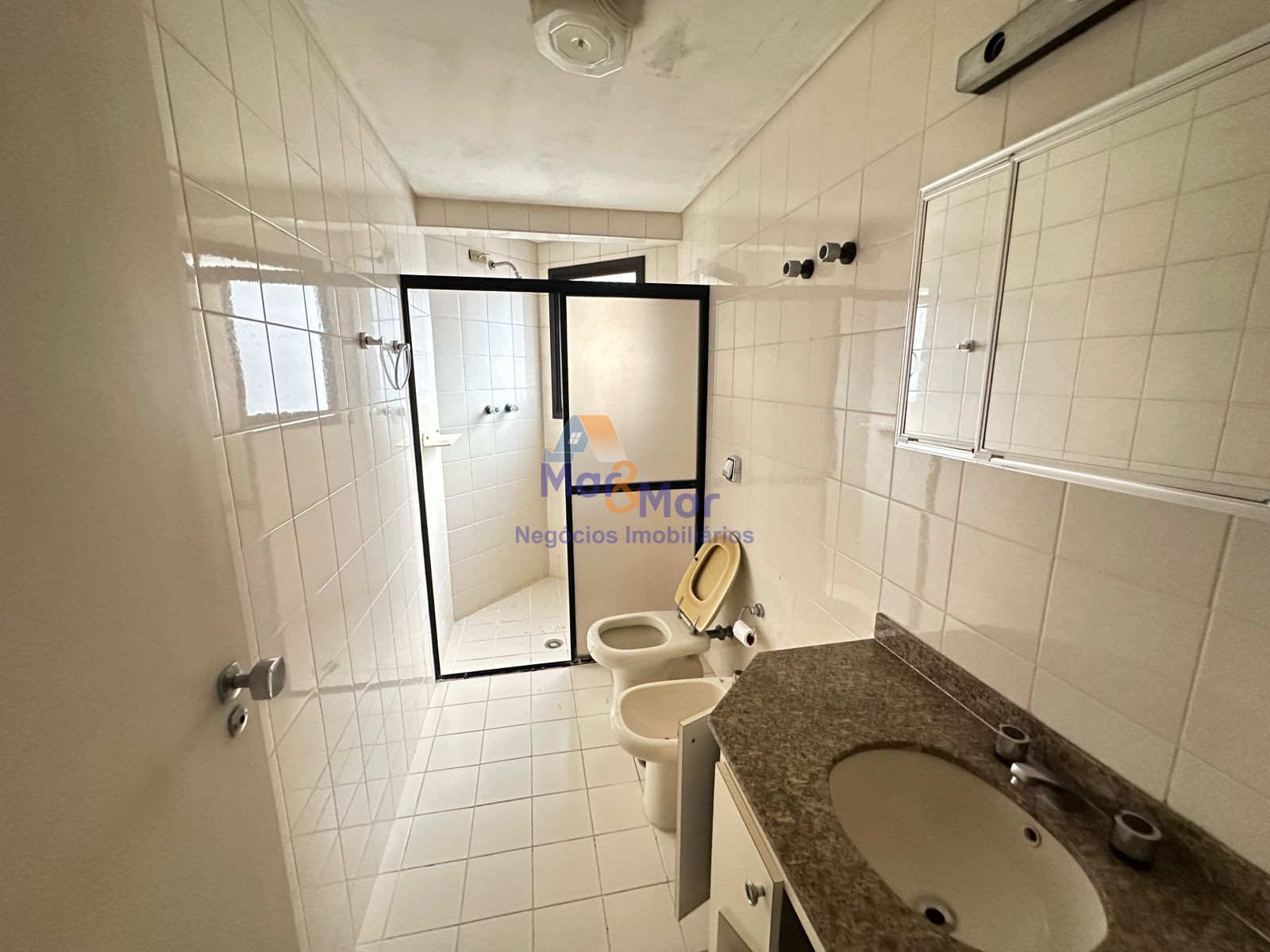 Apartamento-2-dormitorios-Pitangueiras