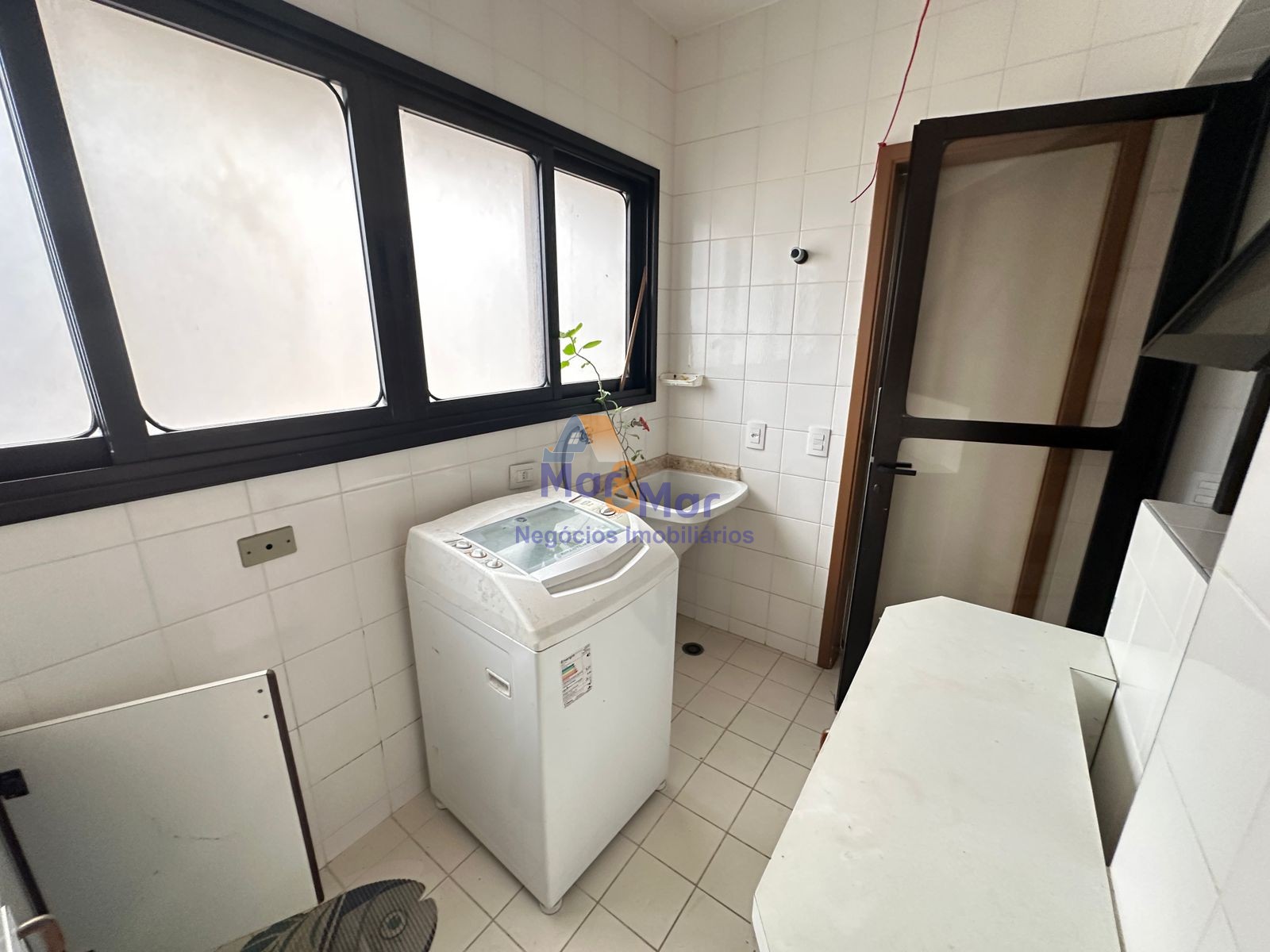 Apartamento-2-dormitorios-Pitangueiras