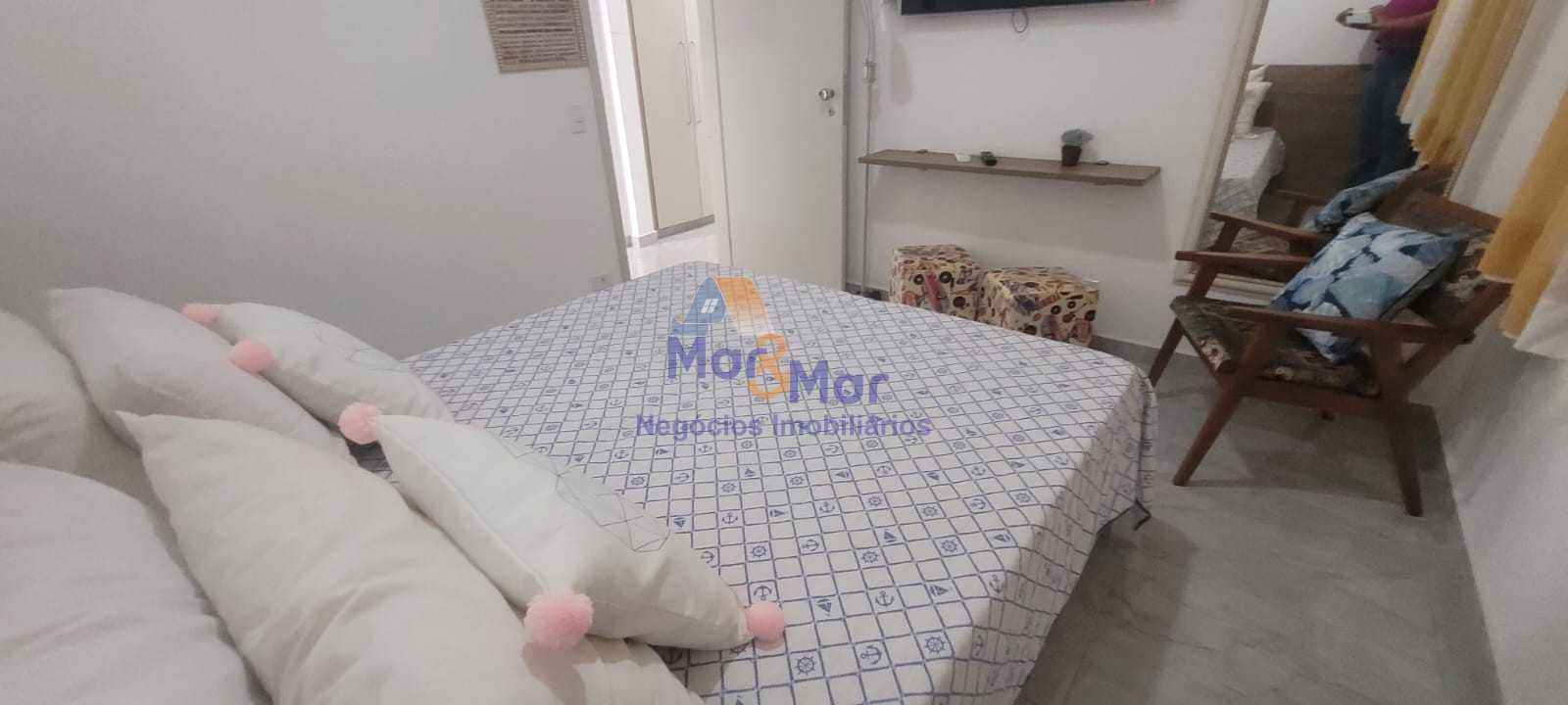 Apartamento na Praia das Pitangueiras, Guarujá - SP