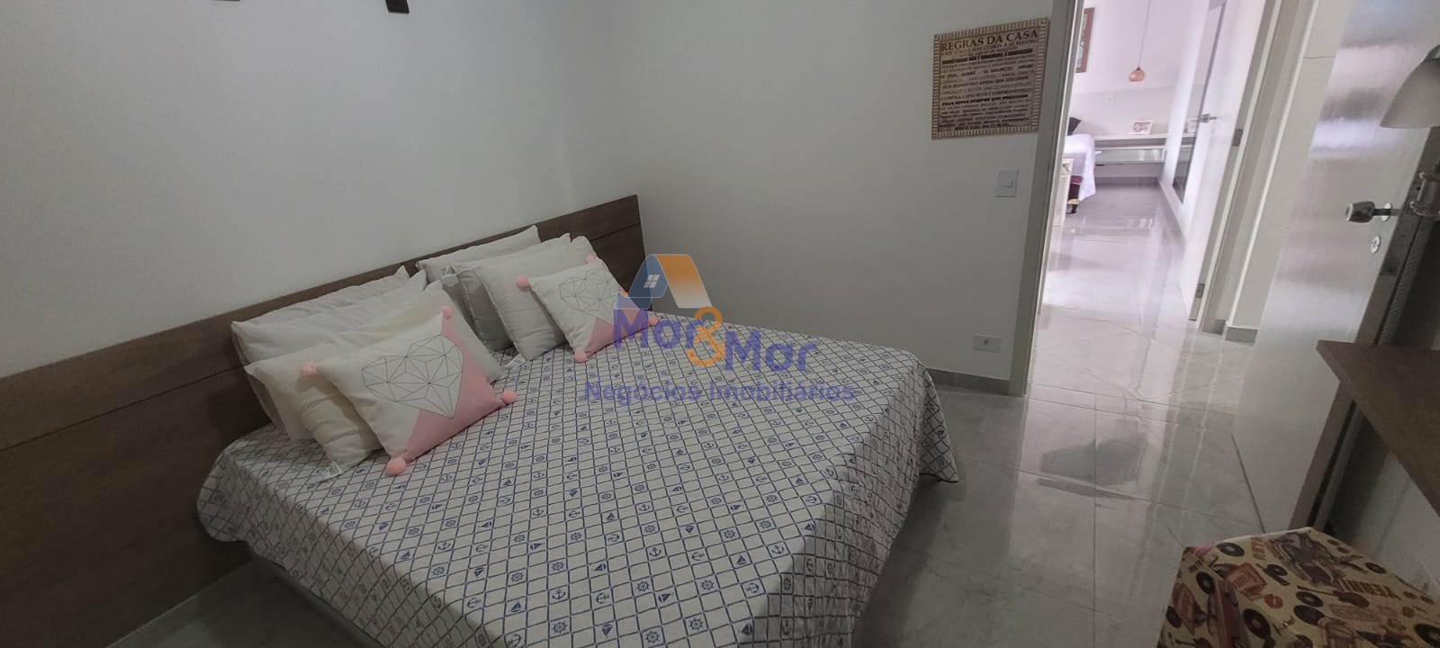 Apartamento na Praia das Pitangueiras, Guarujá - SP