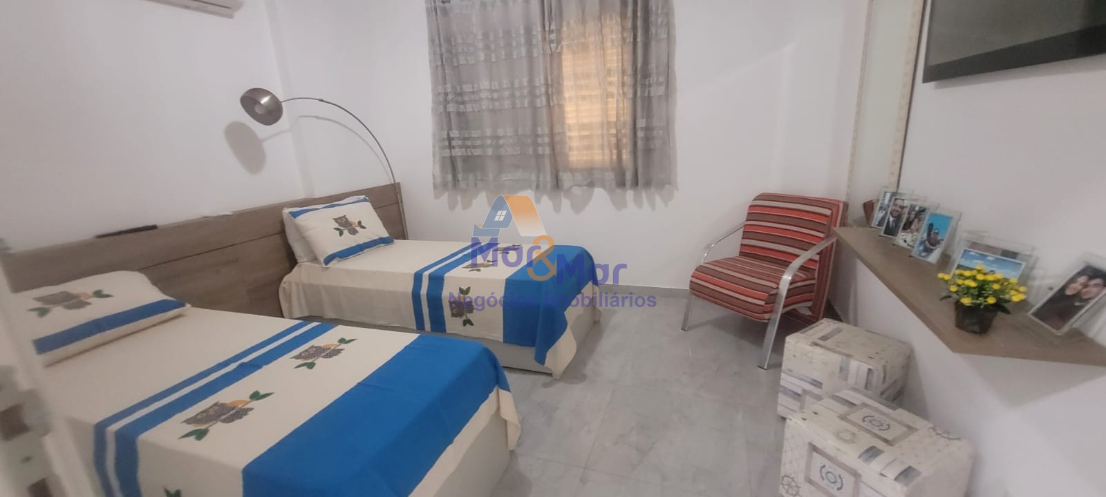 Apartamento na Praia das Pitangueiras, Guarujá - SP