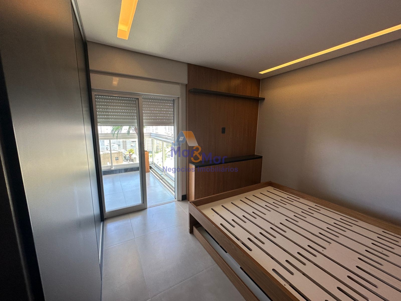 Apartamento na Praia das Astúrias, Guarujá - SP
