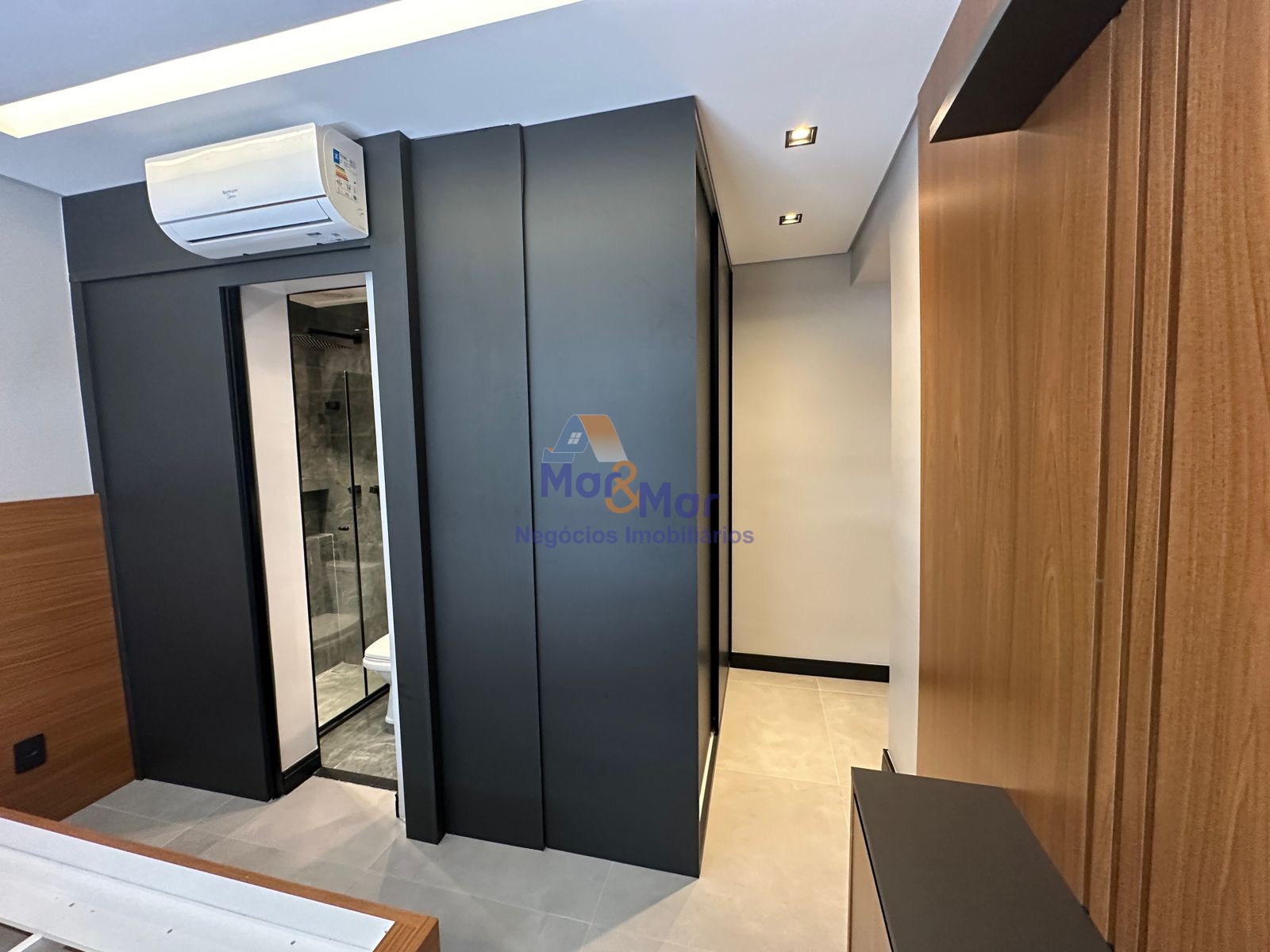 Apartamento na Praia das Astúrias, Guarujá - SP