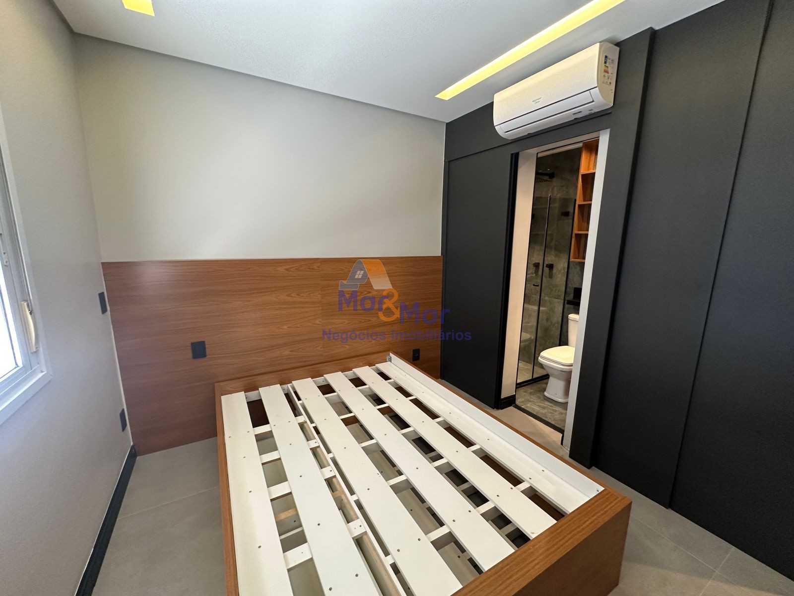 Apartamento na Praia das Astúrias, Guarujá - SP
