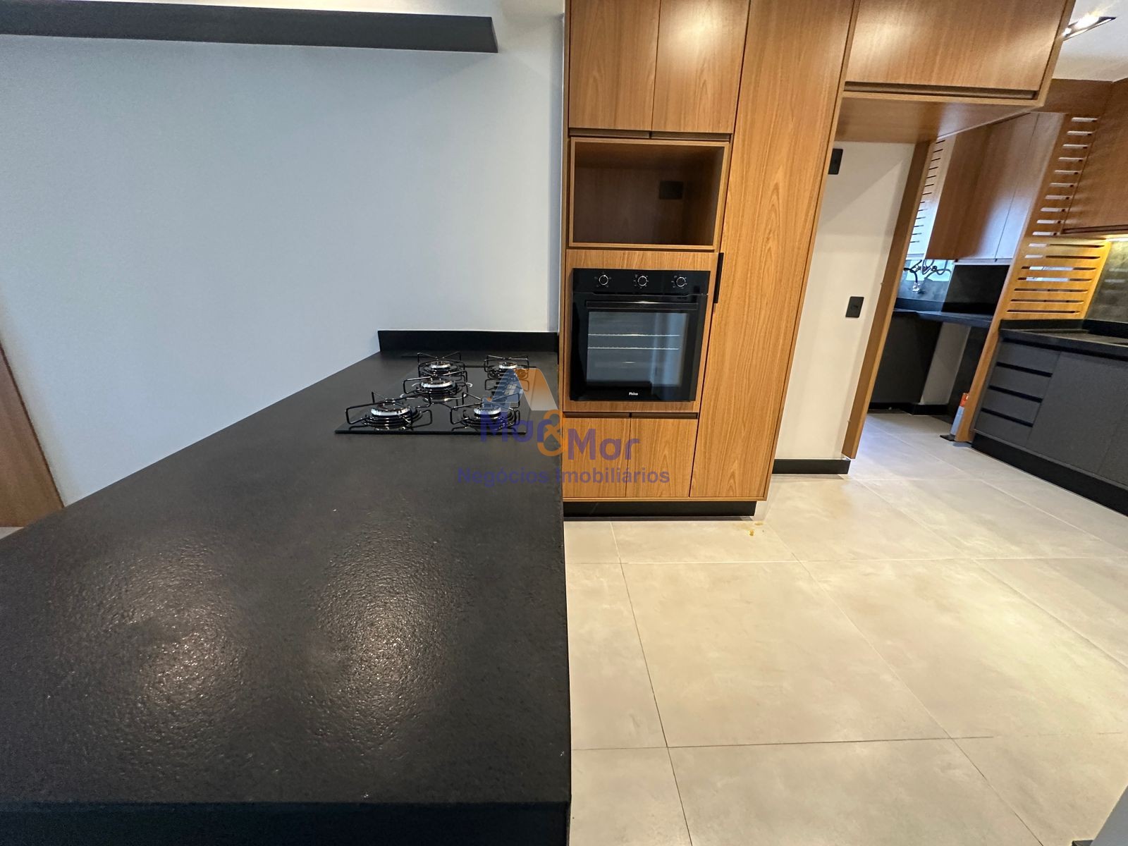 Apartamento na Praia das Astúrias, Guarujá - SP
