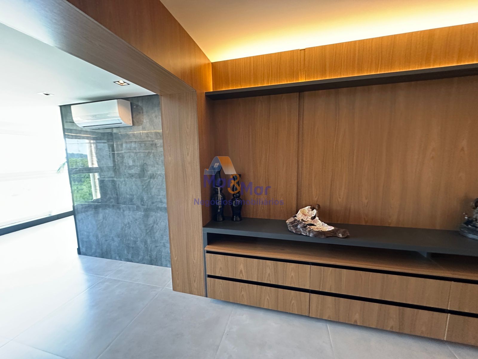 Apartamento na Praia das Astúrias, Guarujá - SP