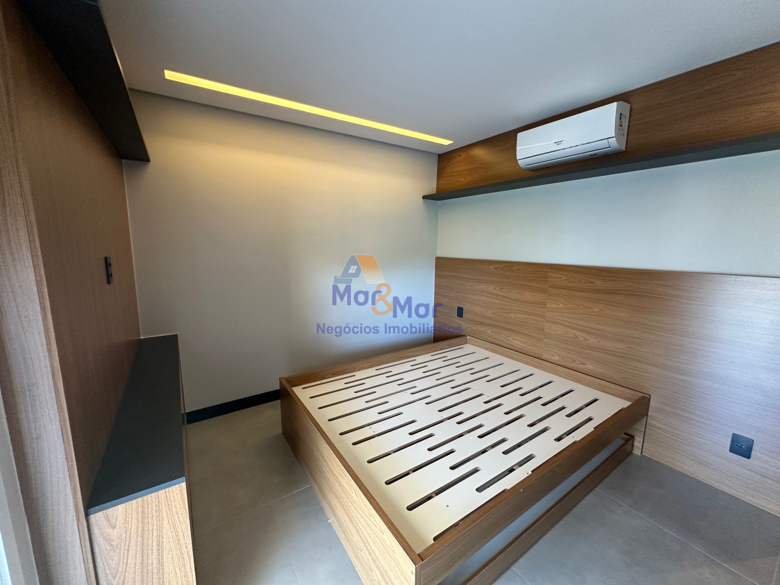 Apartamento na Praia das Astúrias, Guarujá - SP