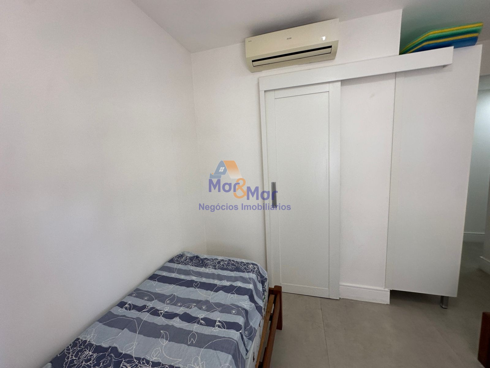 Apartamento na Praia das Astúrias, Guarujá - SP