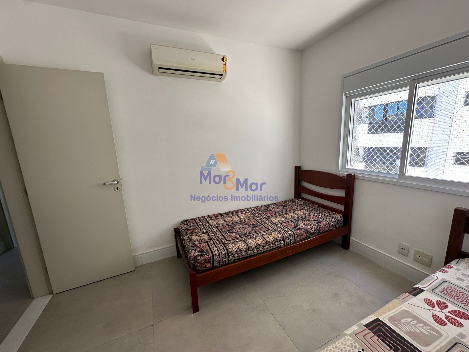Apartamento na Praia das Astúrias, Guarujá - SP
