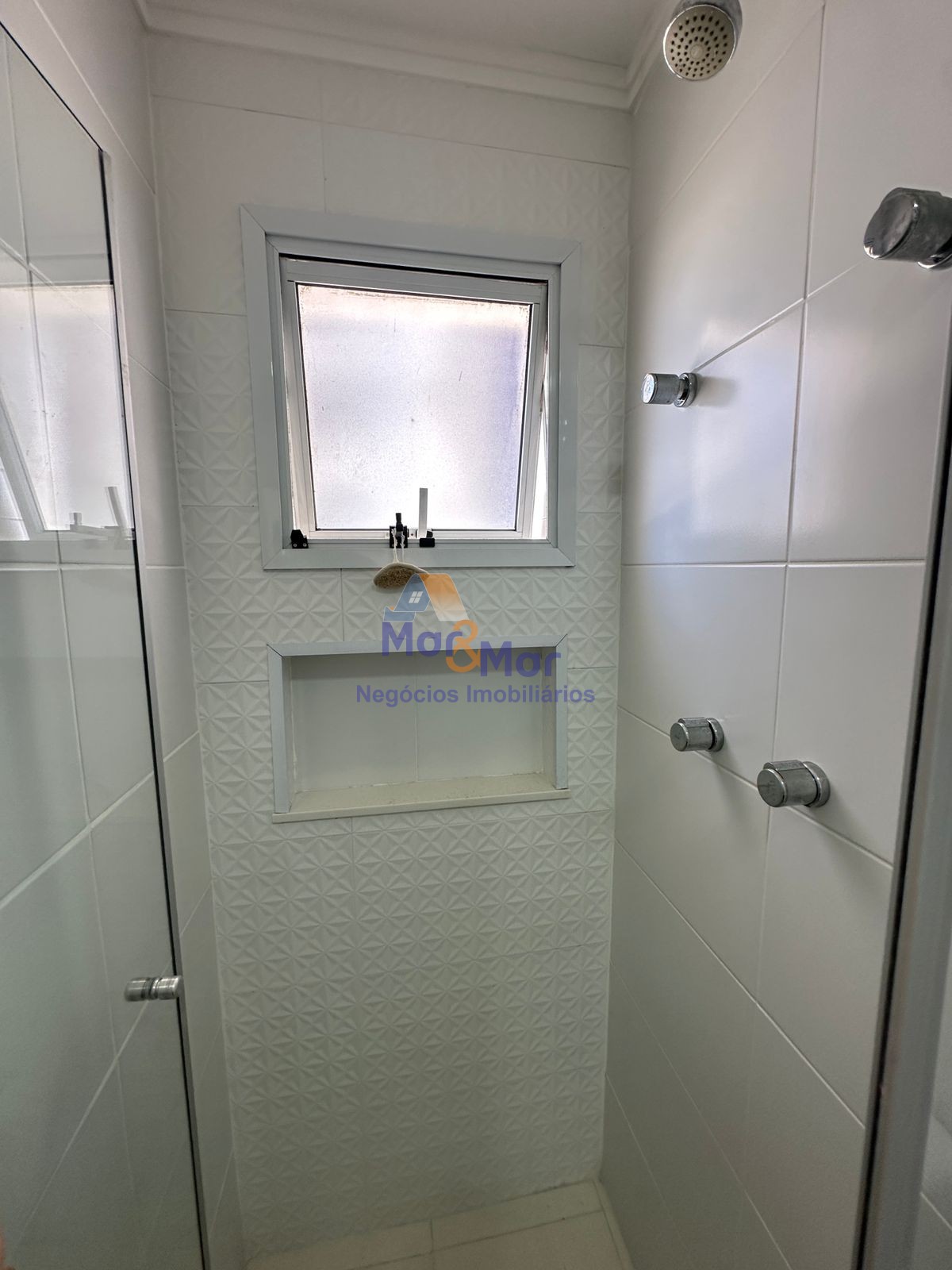 Apartamento na Praia das Astúrias, Guarujá - SP