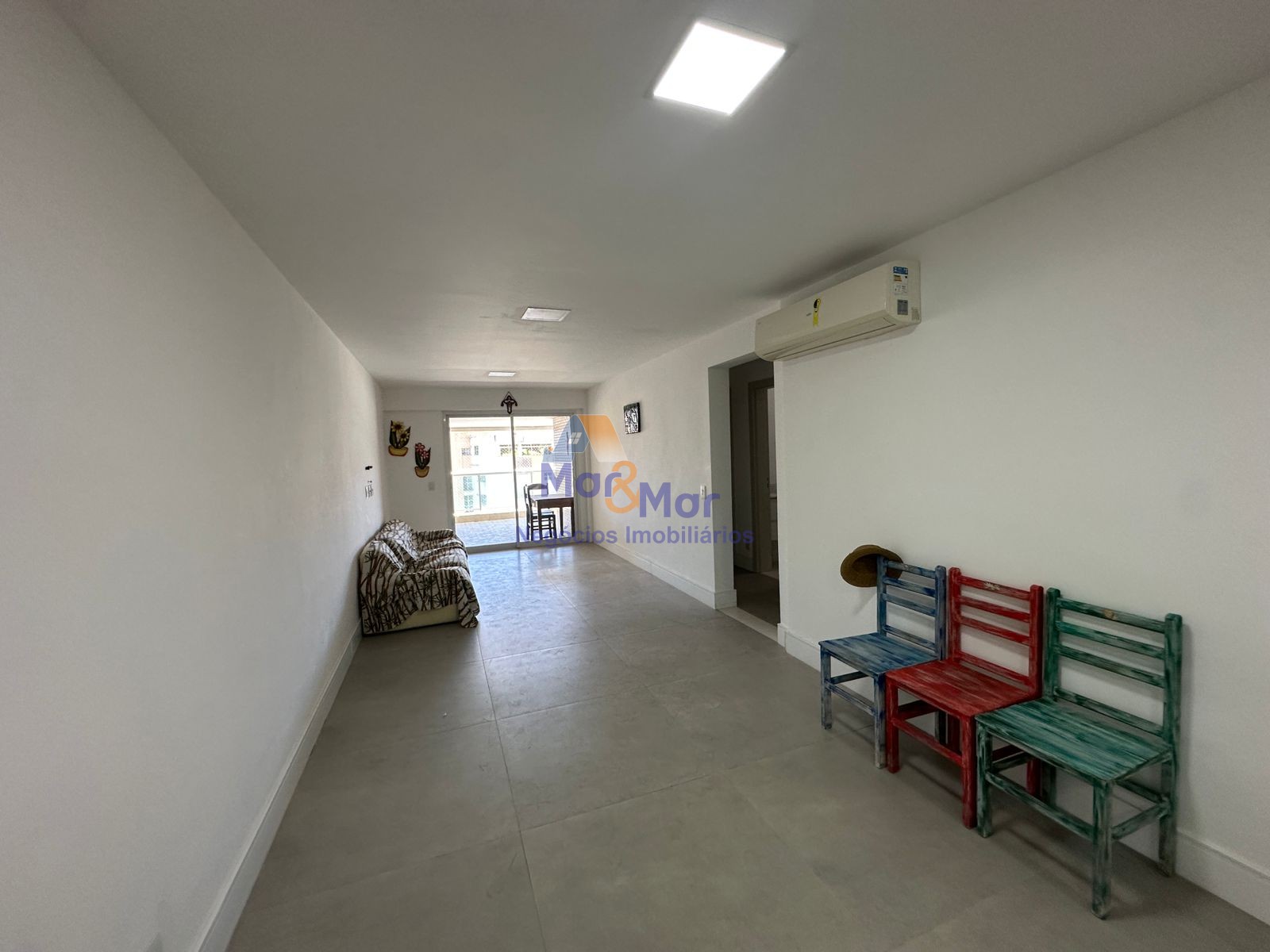 Apartamento na Praia das Astúrias, Guarujá - SP