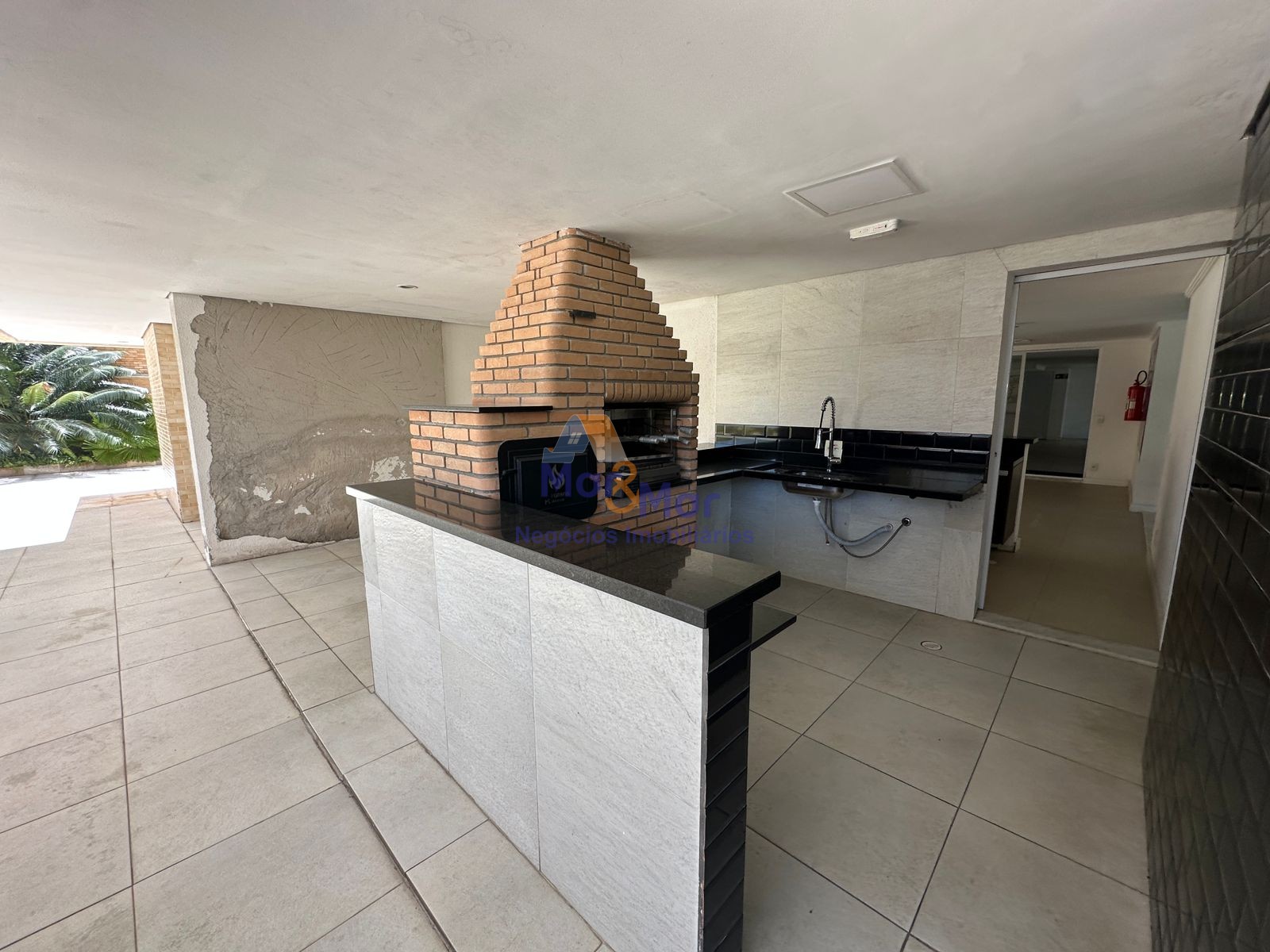 Apartamento na Praia das Astúrias, Guarujá - SP