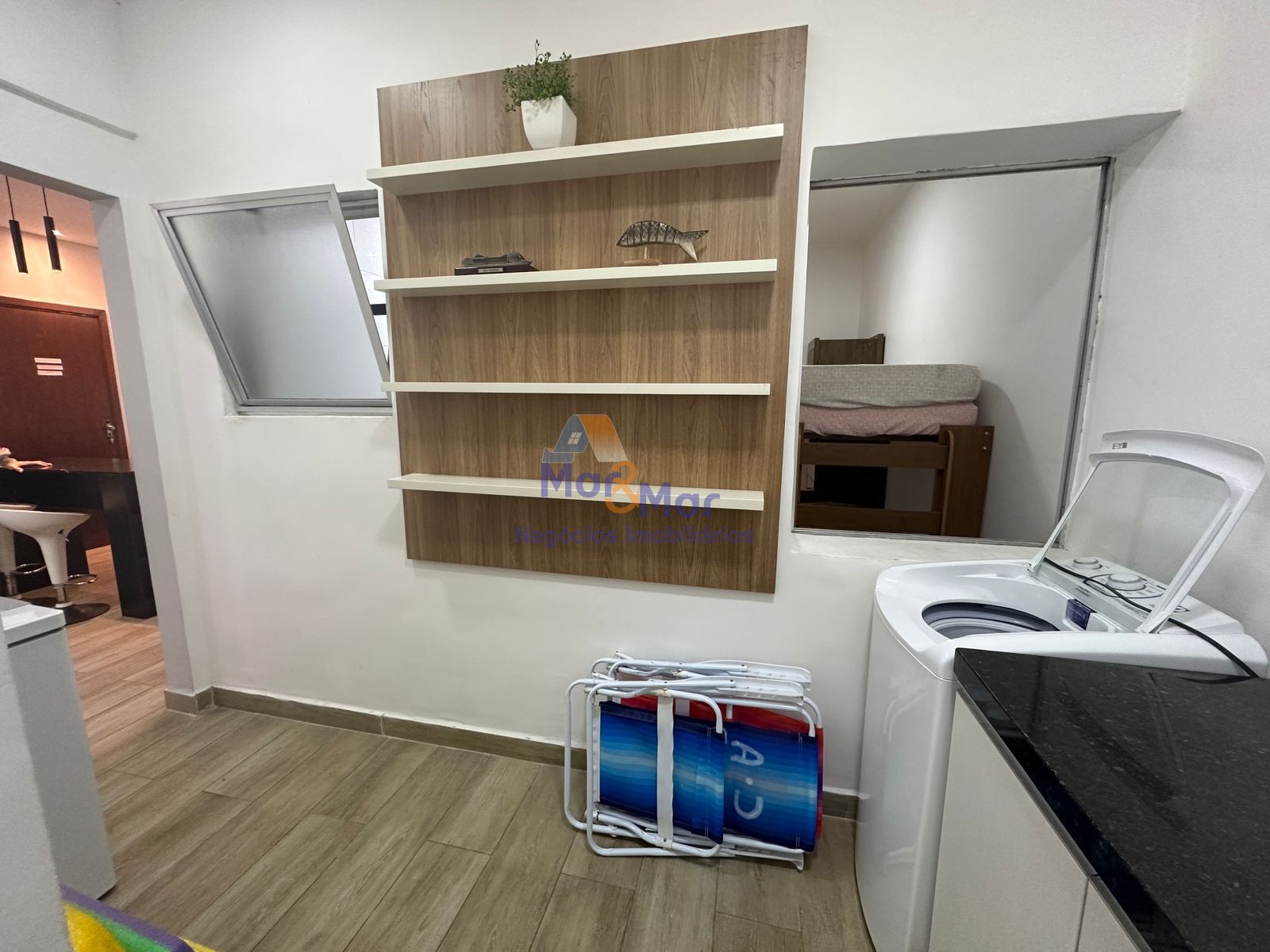 Apartamento na Praia das Pitangueiras, Guarujá - SP