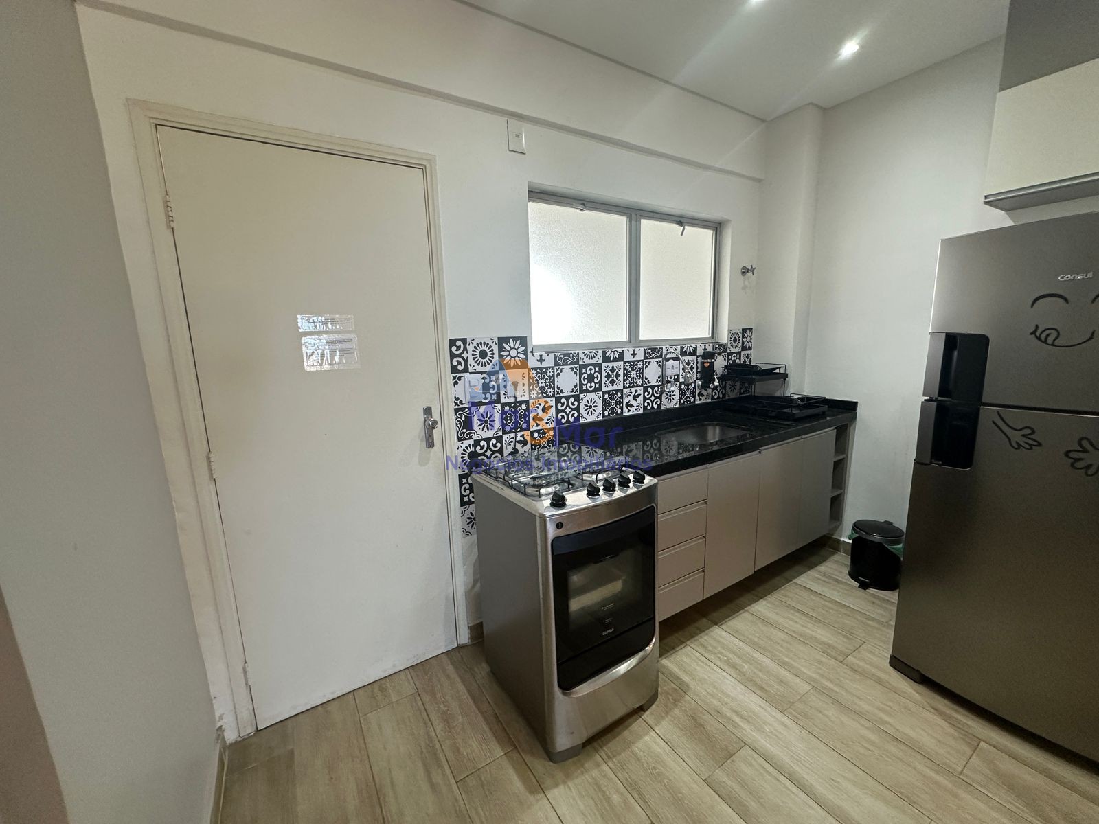 Apartamento na Praia das Pitangueiras, Guarujá - SP
