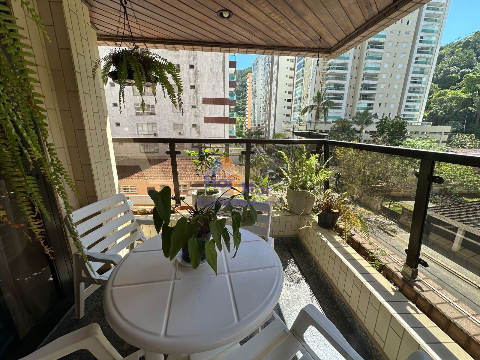 Apartamento-3-dormitorios-Pitangueiras
