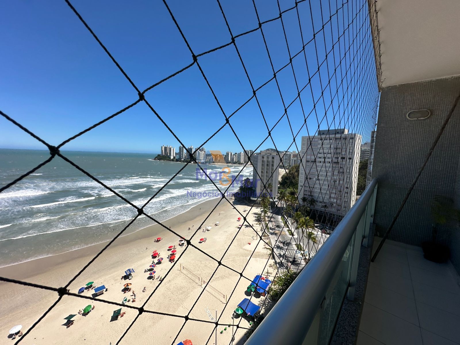 Apartamento Frente ao Mar-3-dormitorios-Pitangueiras
