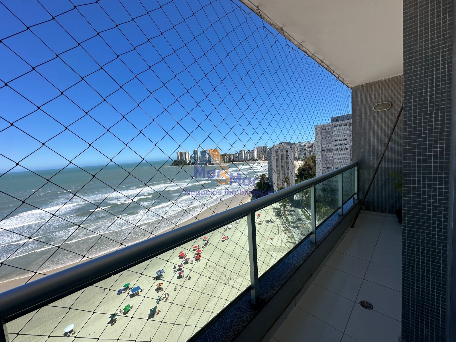 Apartamento Frente ao Mar-3-dormitorios-Pitangueiras