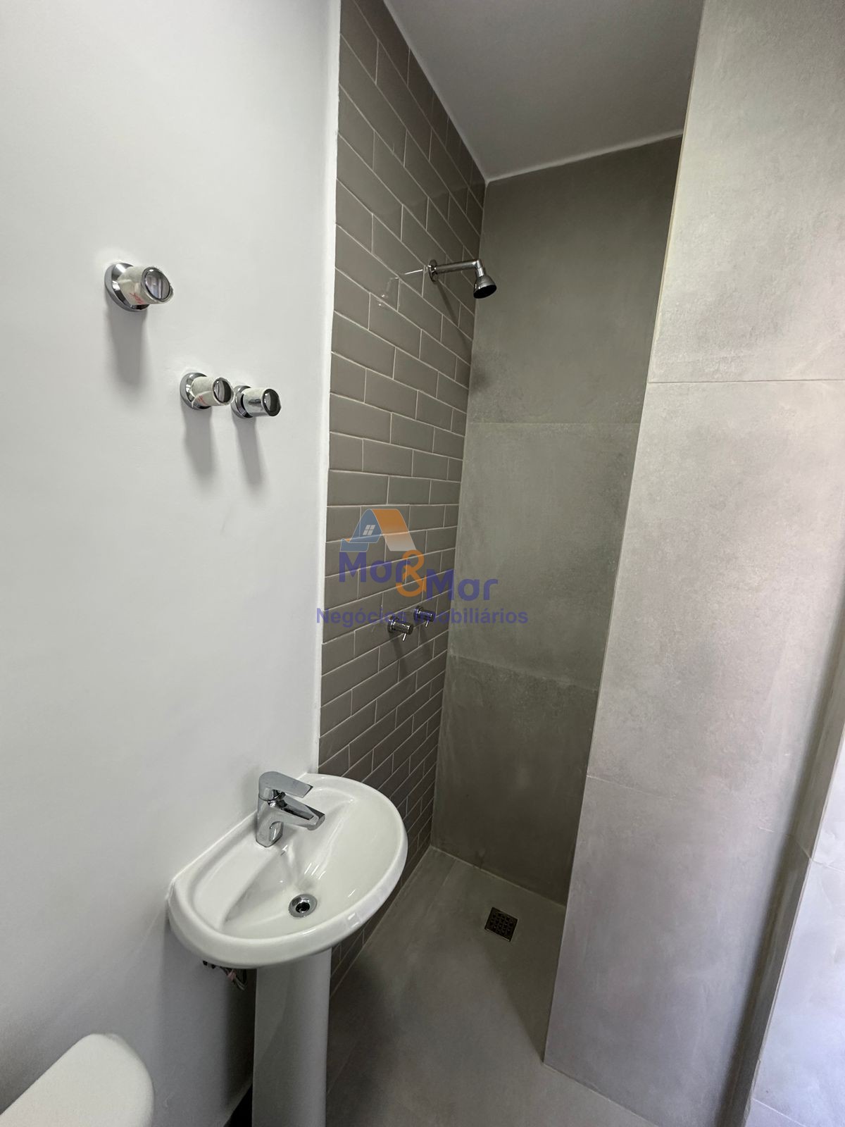 Apartamento Frente ao Mar nas Pitangueiras, Guarujá - SP
