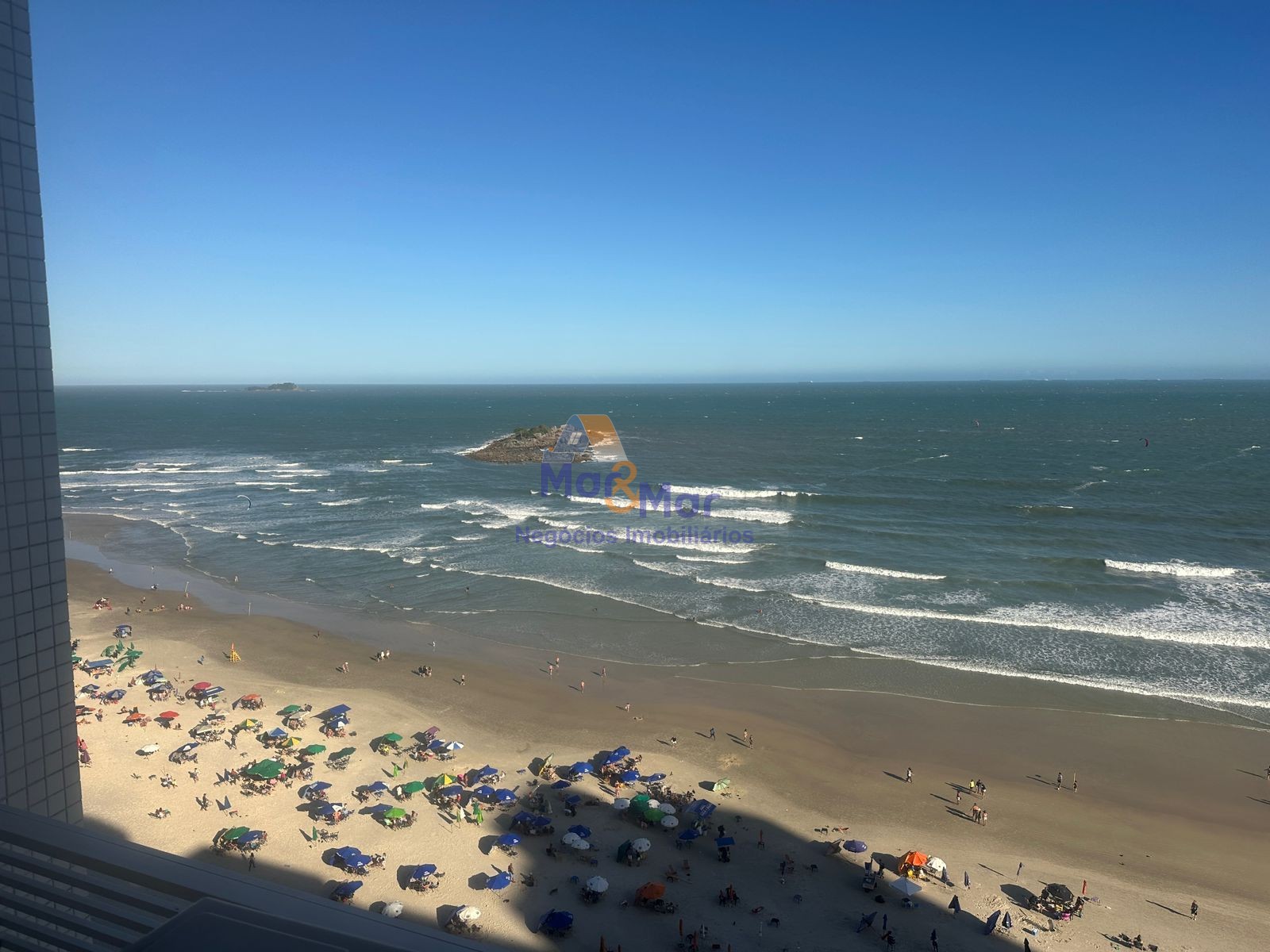 Apartamento Frente ao Mar nas Pitangueiras, Guarujá - SP