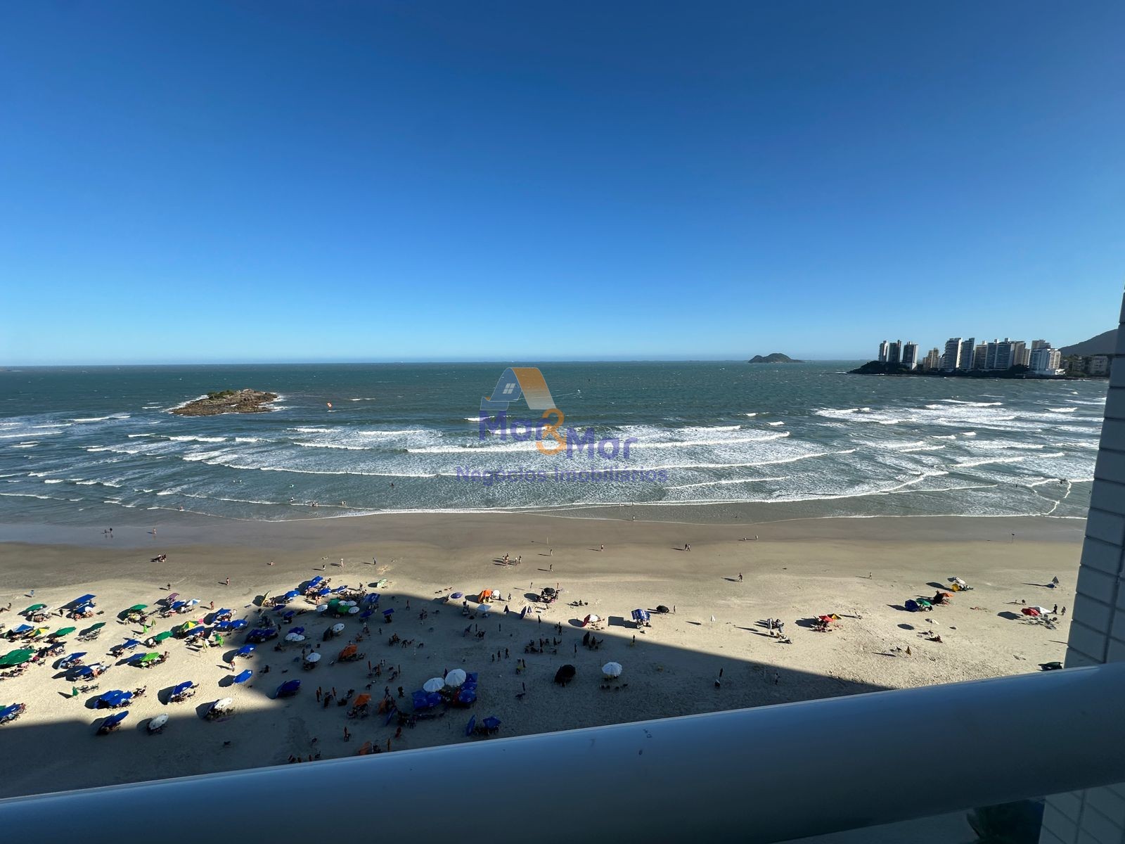 Apartamento Frente ao Mar nas Pitangueiras, Guarujá - SP