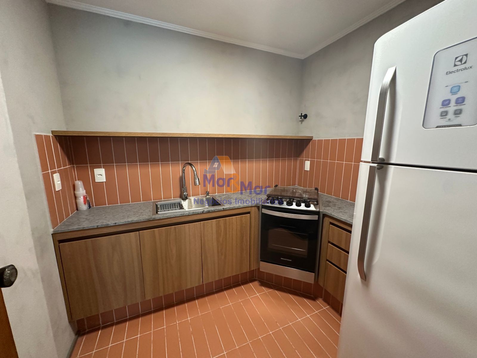 Apartamento na Praia das Pitangueiras, Guarujá - SP