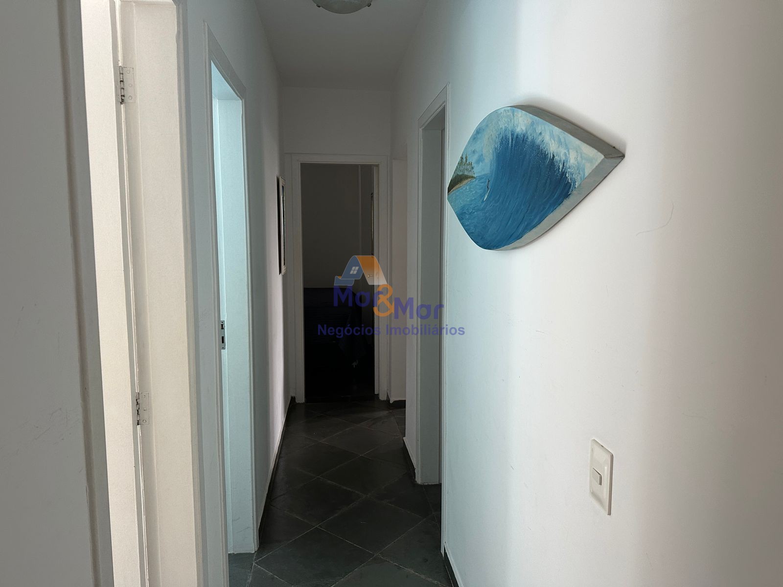 Apartamento na Praia das Pitangueiras, Guarujá - SP
